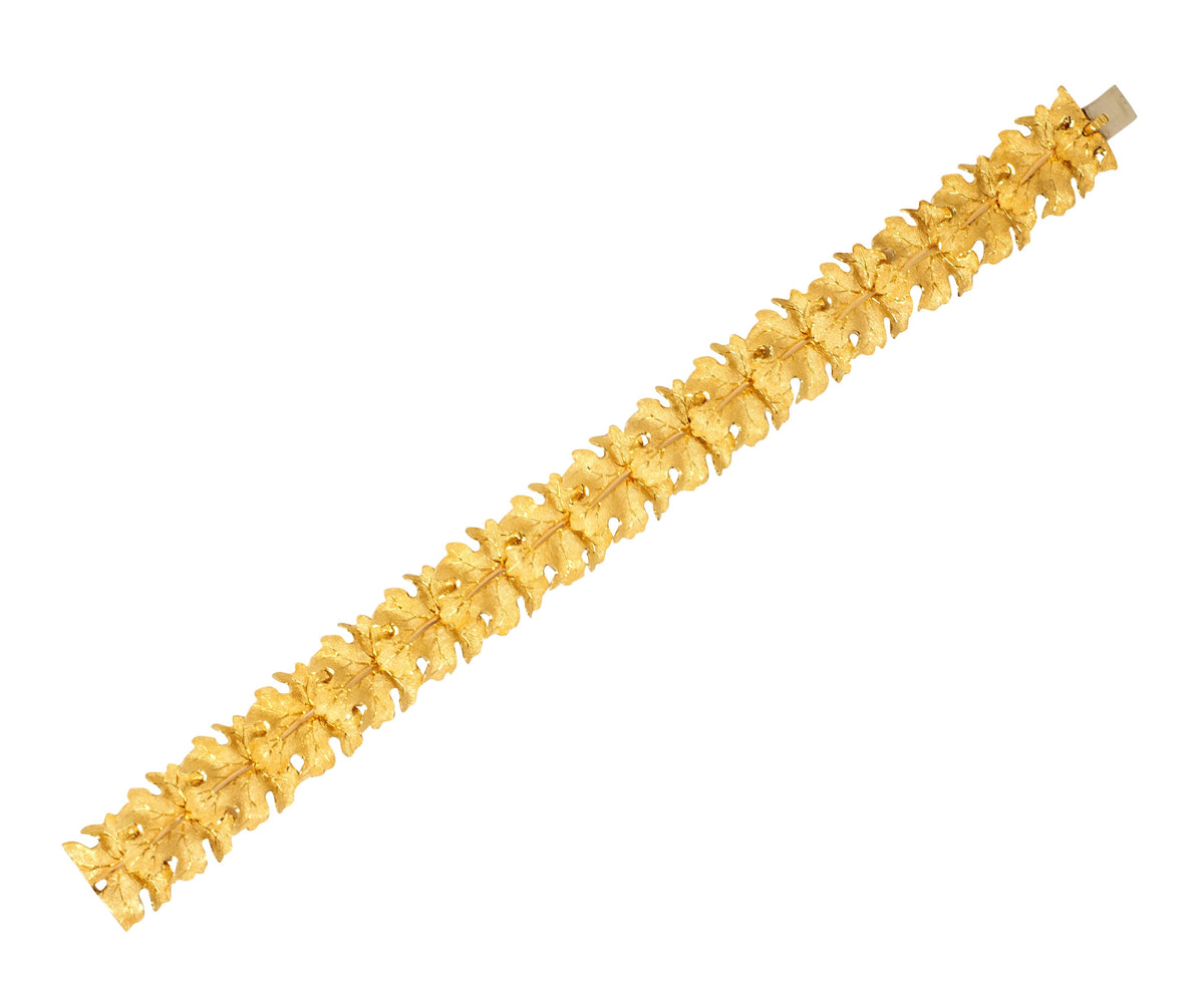 Buccellati 1970's 18 Karat Yellow Gold Vintage Maple Leaf Link Bracelet