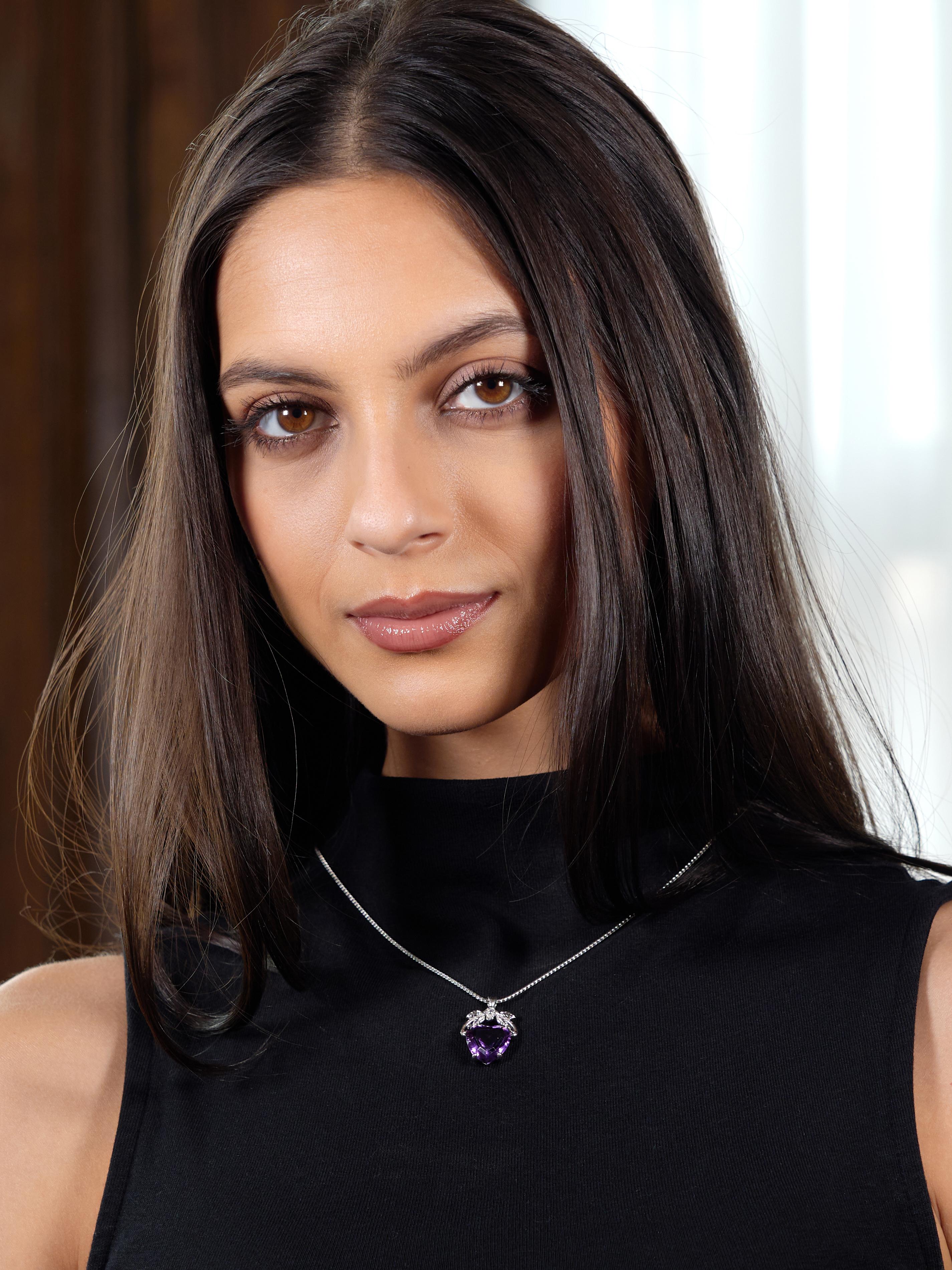 1950's Amethyst 14 Karat White Gold Vintage Floral Heart Pendant Necklace