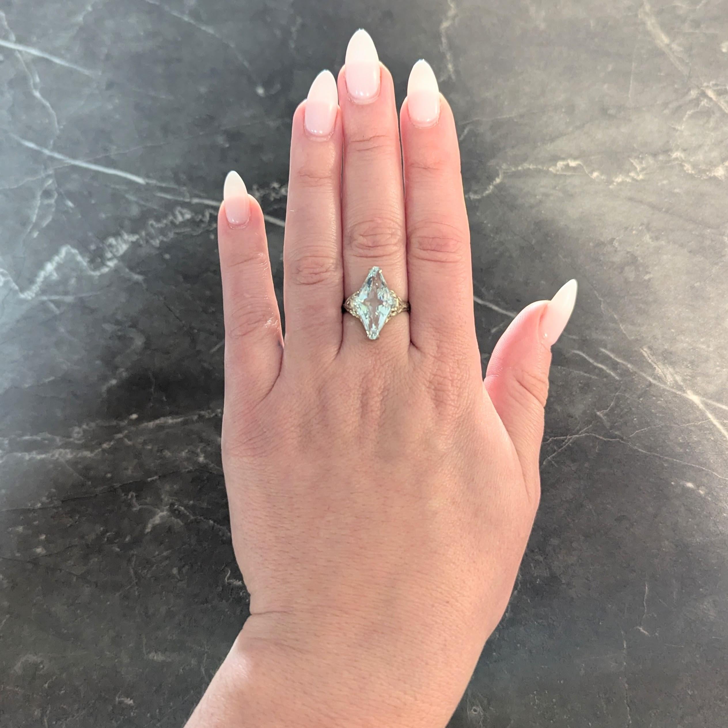 Art Deco 5.70 CTW Aquamarine 18 Karat White Gold Vintage Navette Ring