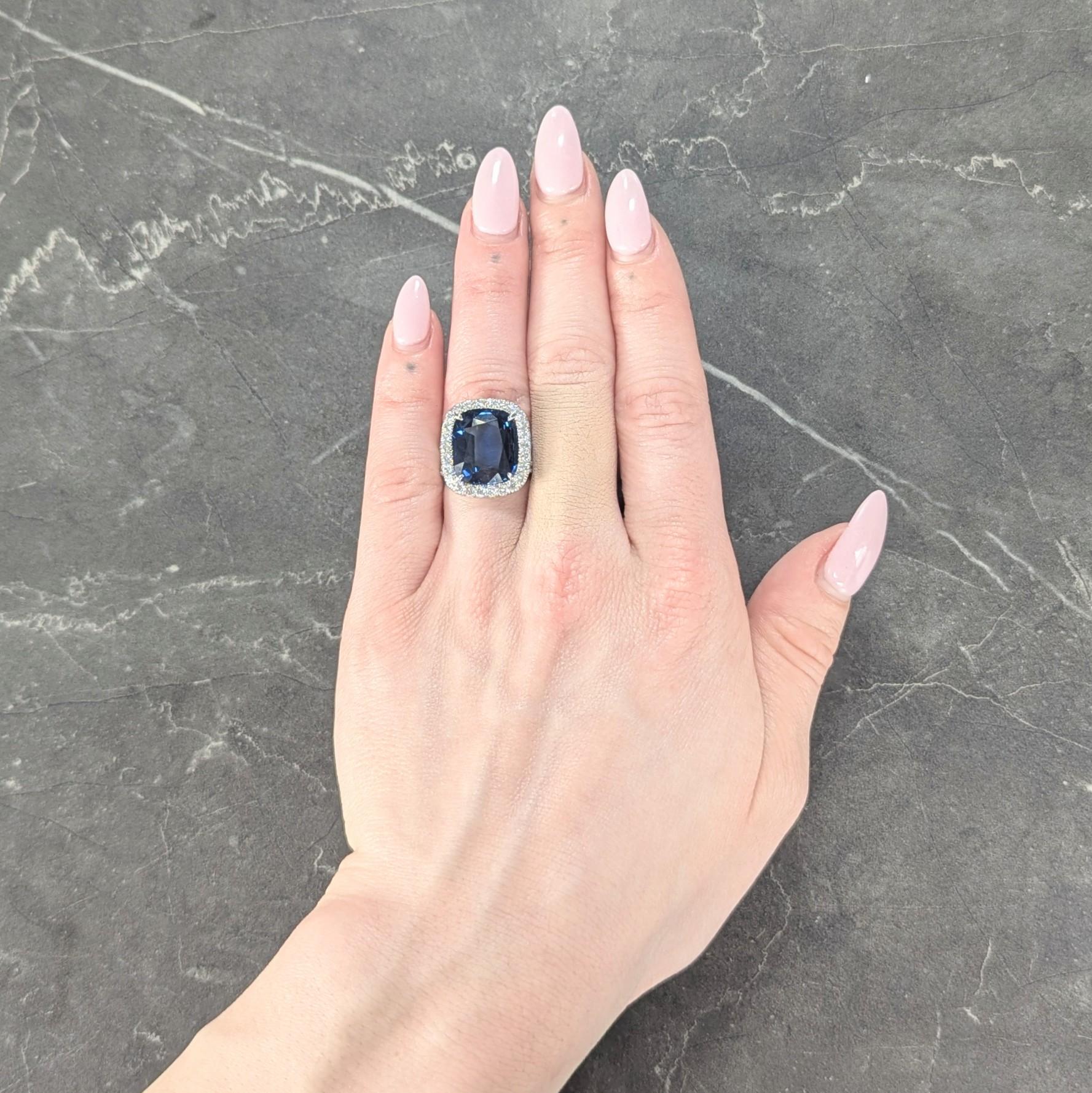 Contemporary 11.50 CTW No Heat Sapphire Diamond Platinum Halo Ring AGL