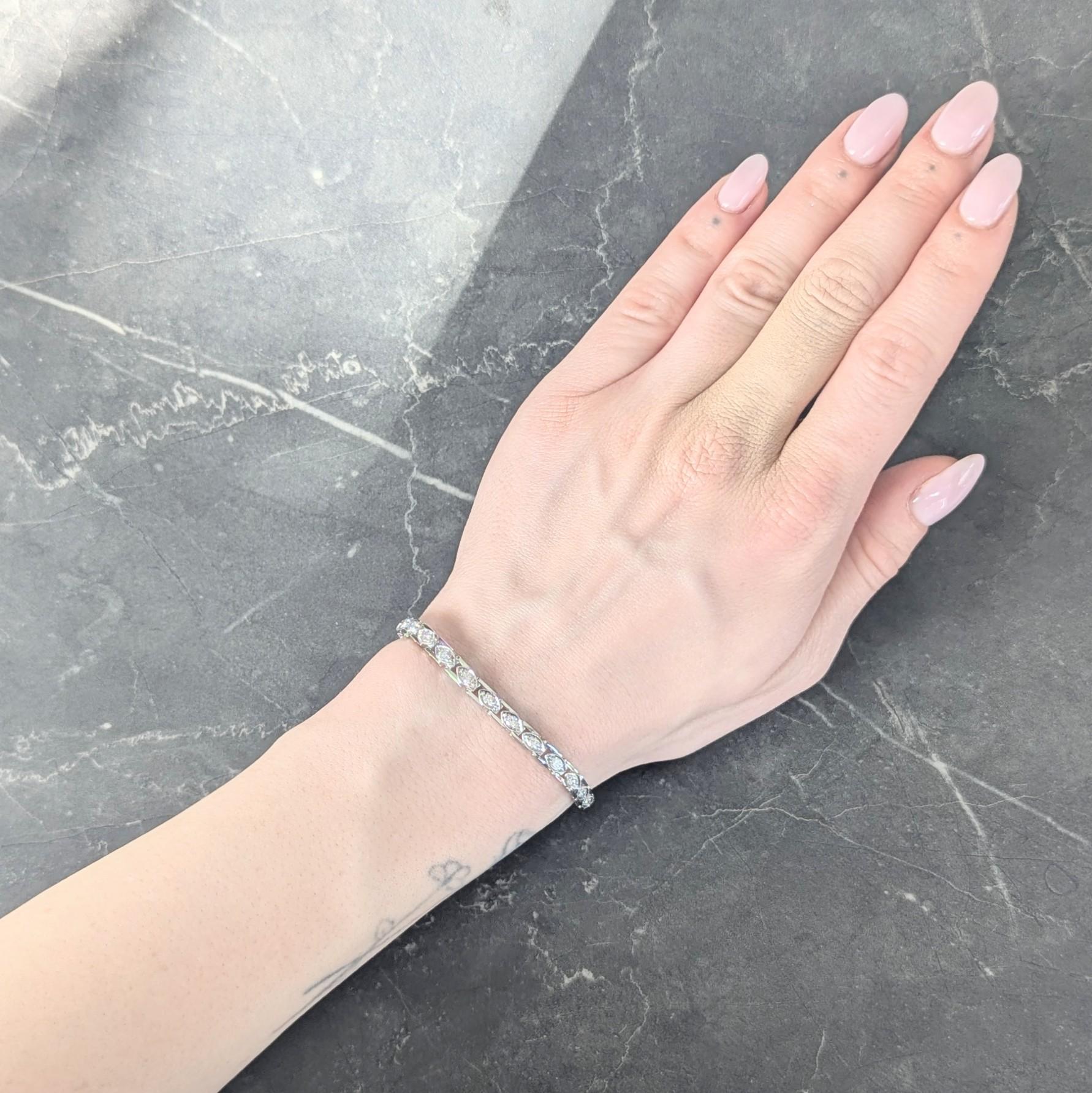 Art Deco 1.50 CTW Round Diamond Platinum Vintage Navette Line Bracelet