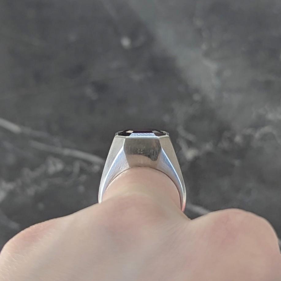 Cartier Art Deco No Heat Ceylon Purple Sapphire Platinum Unisex Signet Ring