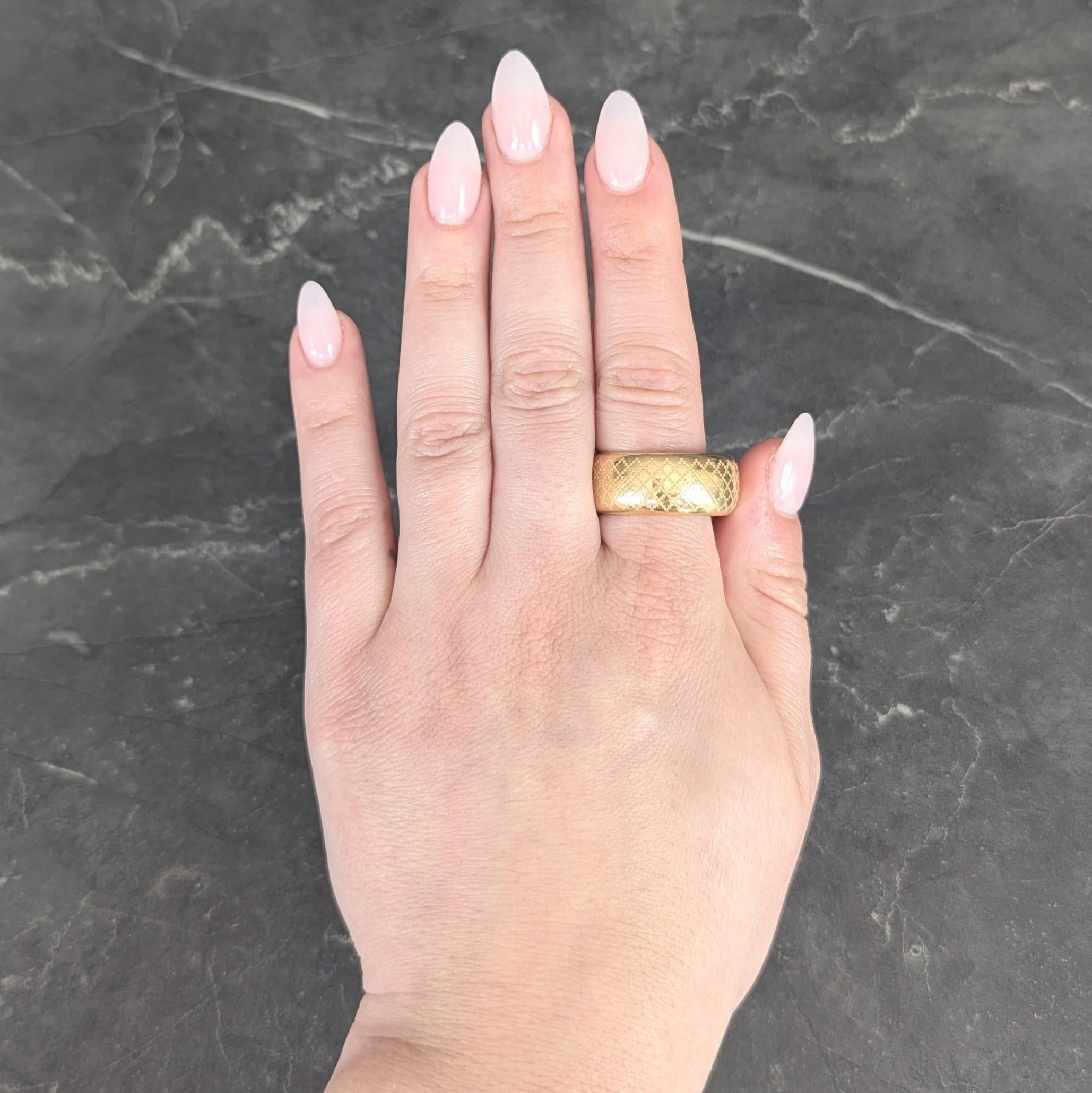 Gucci Contemporary 18 Karat Yellow Gold Diamantissima Wide Band Ring