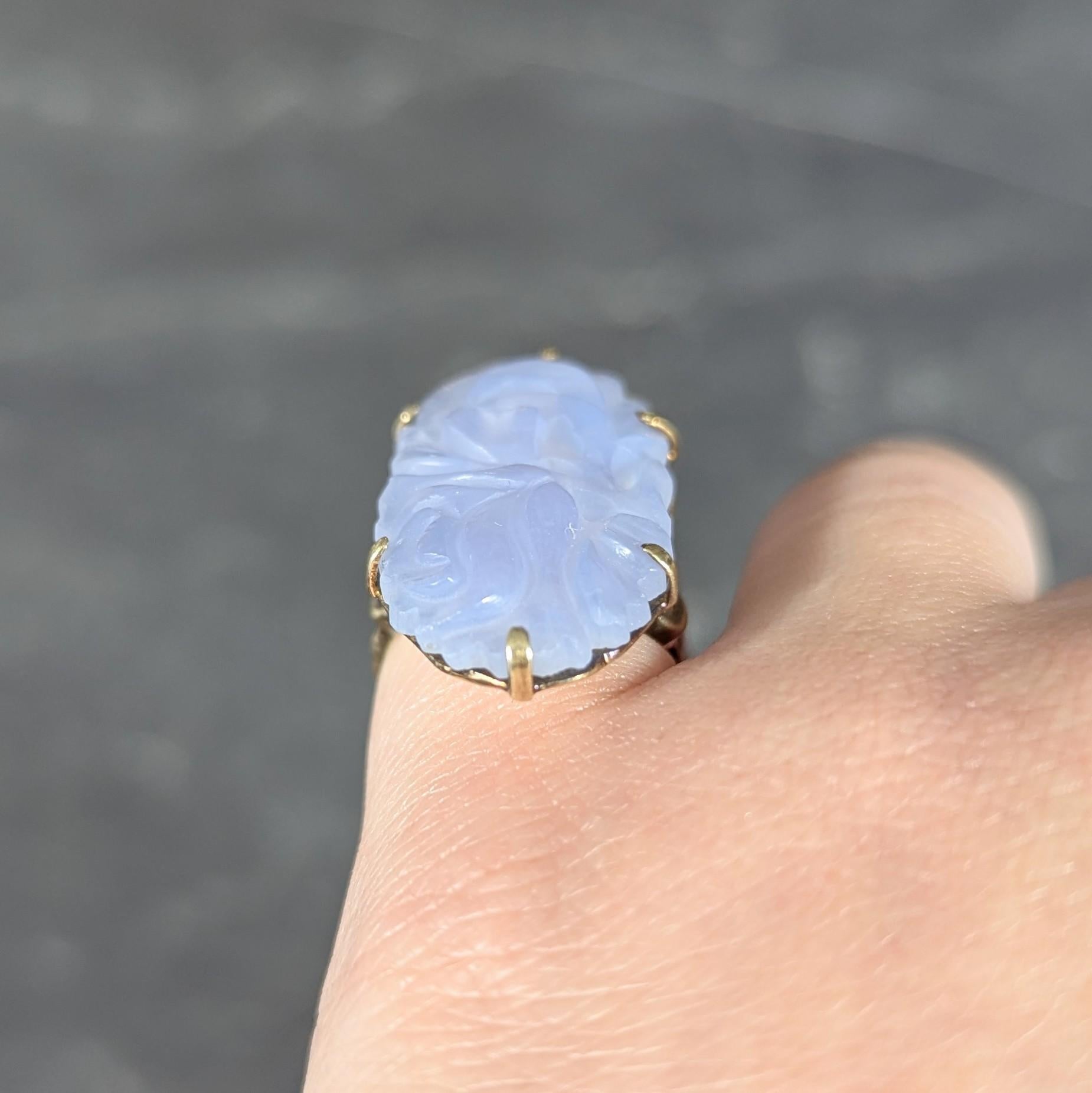 Early Art Deco Blue Chalcedony 14 Karat Yellow Gold Antique Flower Ring