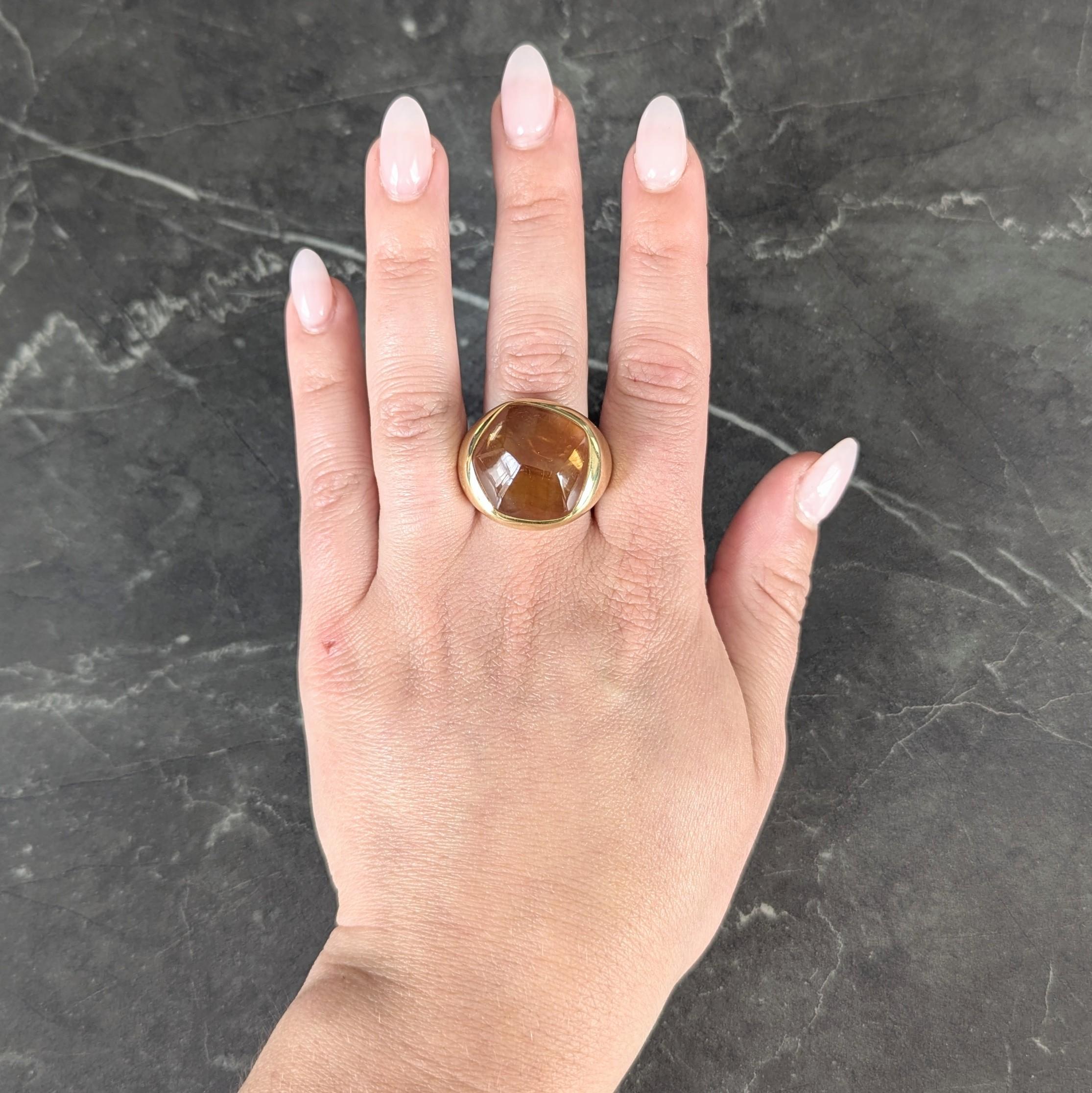 Pomellato Citrine Cabochon 18 Karat Yellow Gold Vintage Goccia Statement Ring