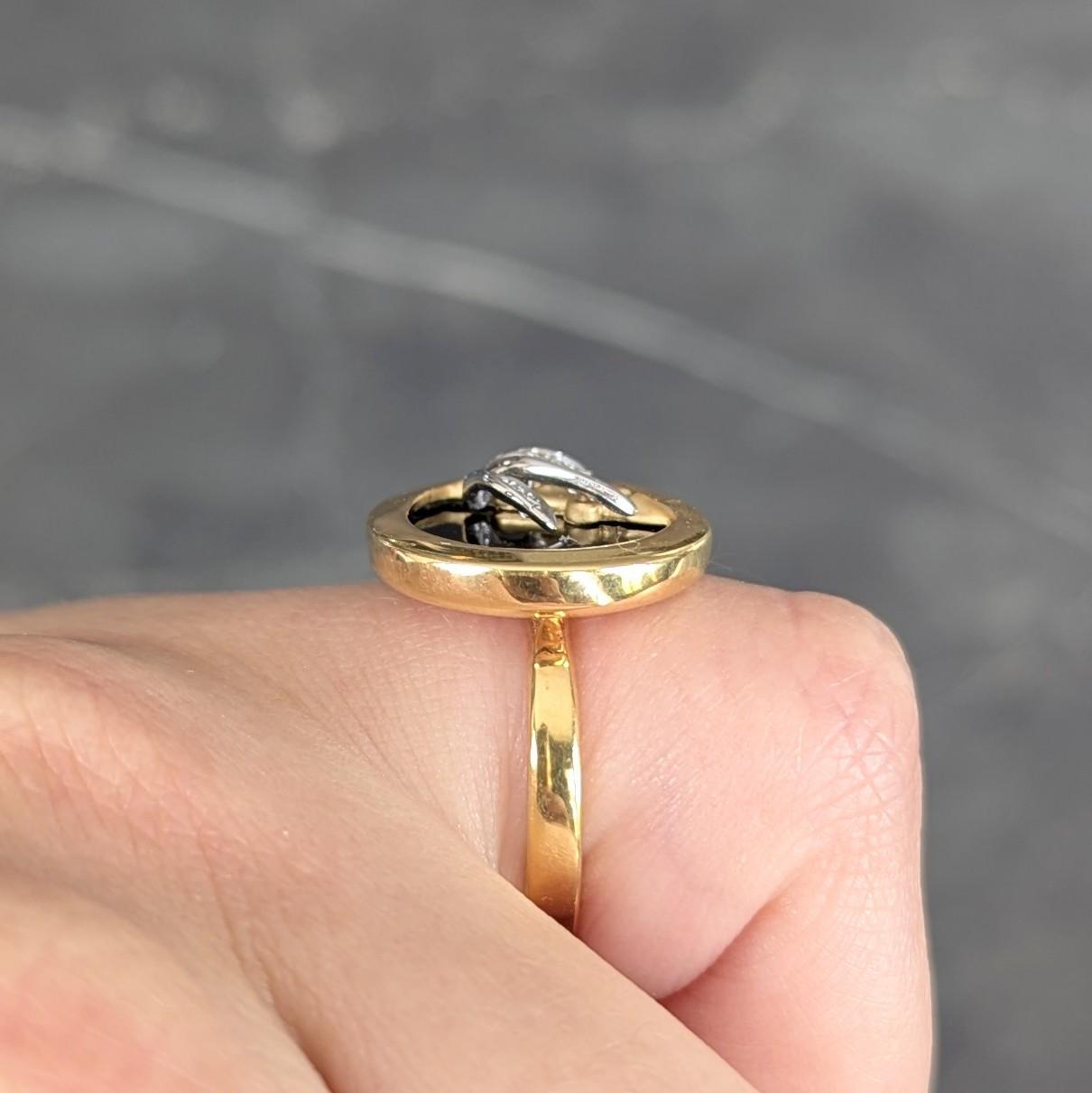 Carrera y Carrera Diamond Onyx 18 Karat Gold Baile de Bambú Signet Bamboo Ring