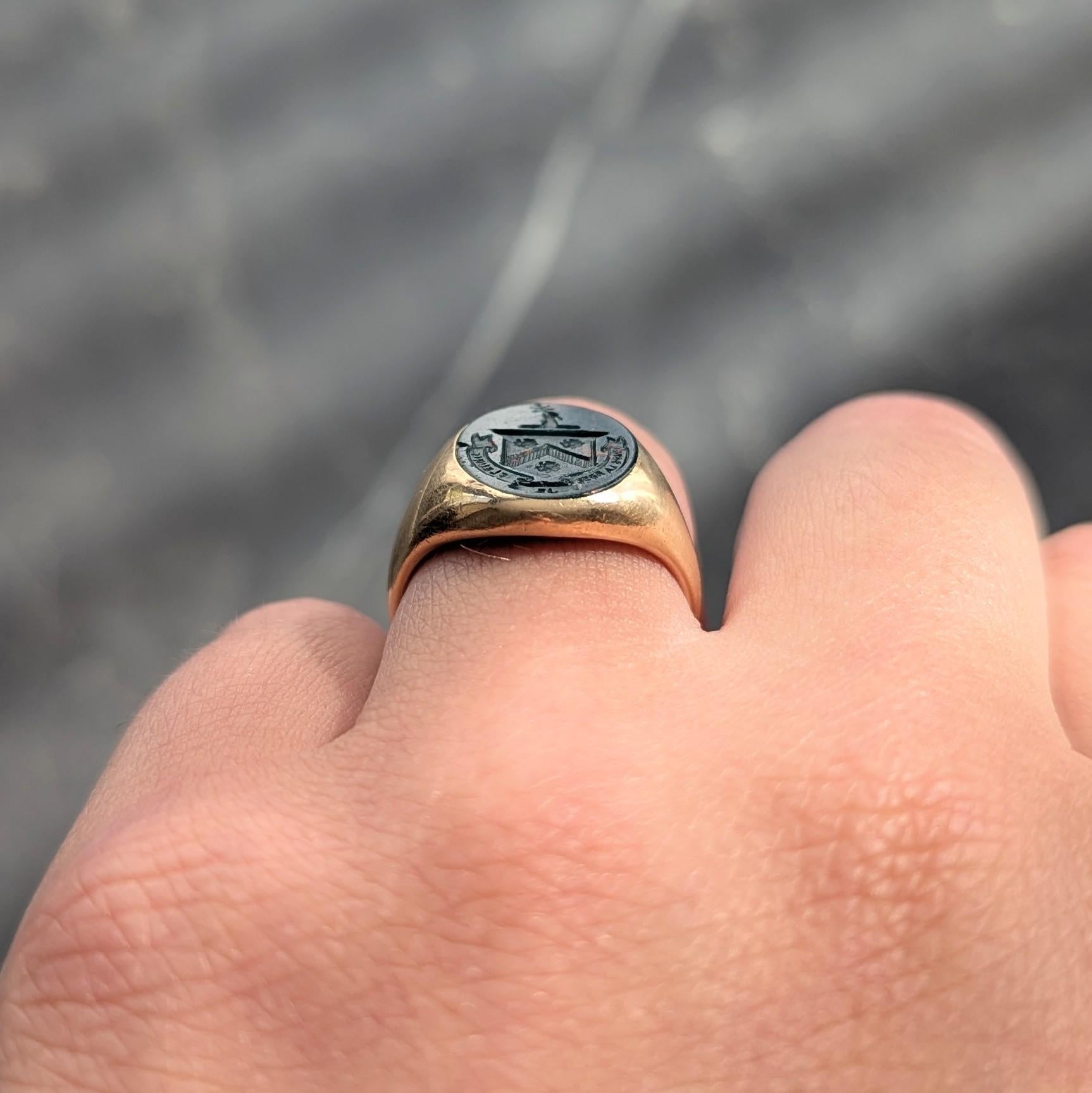 Late Victorian Bloodstone 14K Yellow Gold Antique Heraldic Crest Signet Ring