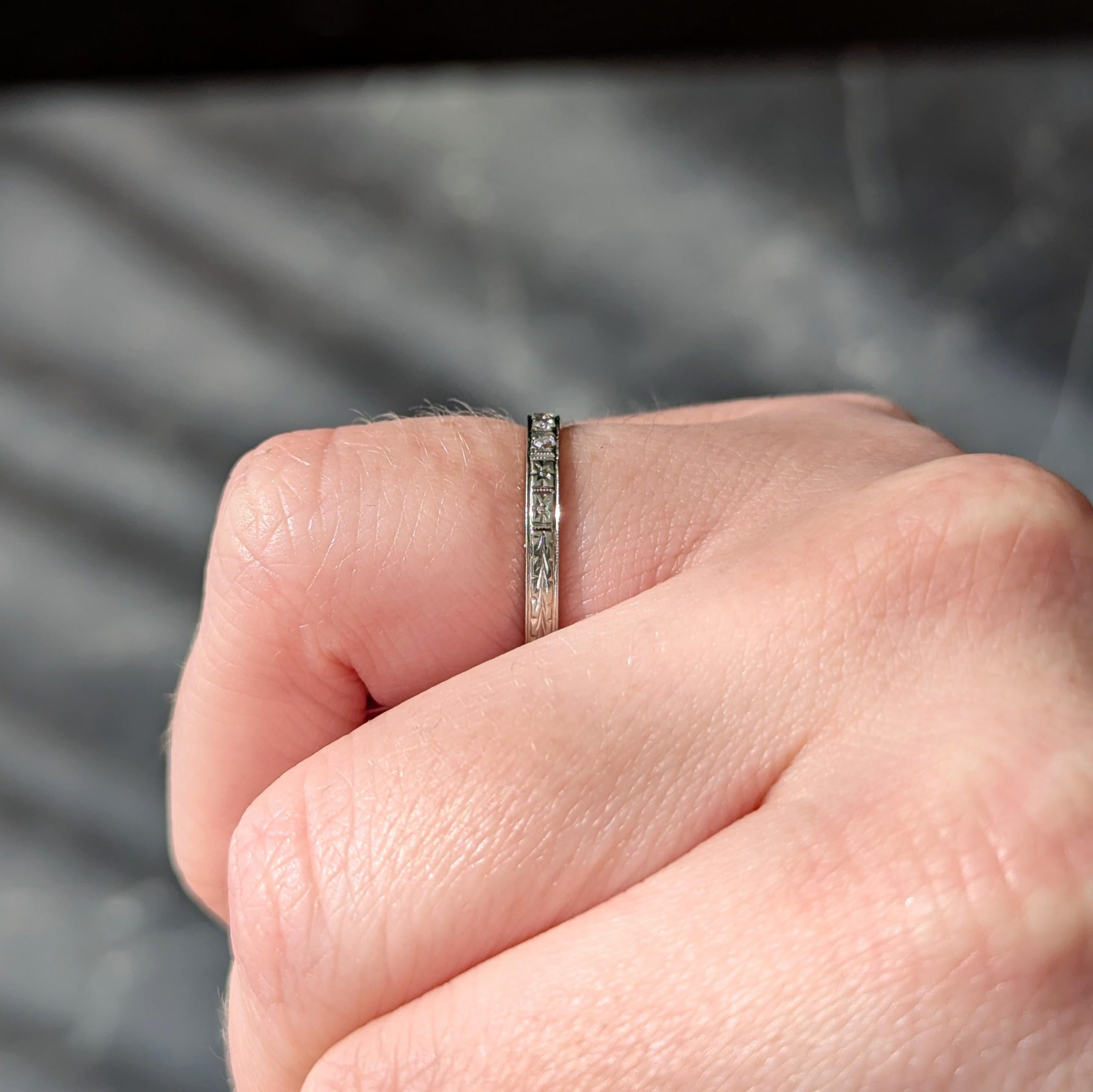 Art Deco Diamond 18 Karat Gold Vintage Wheat Orange Blossom Wedding Band Ring