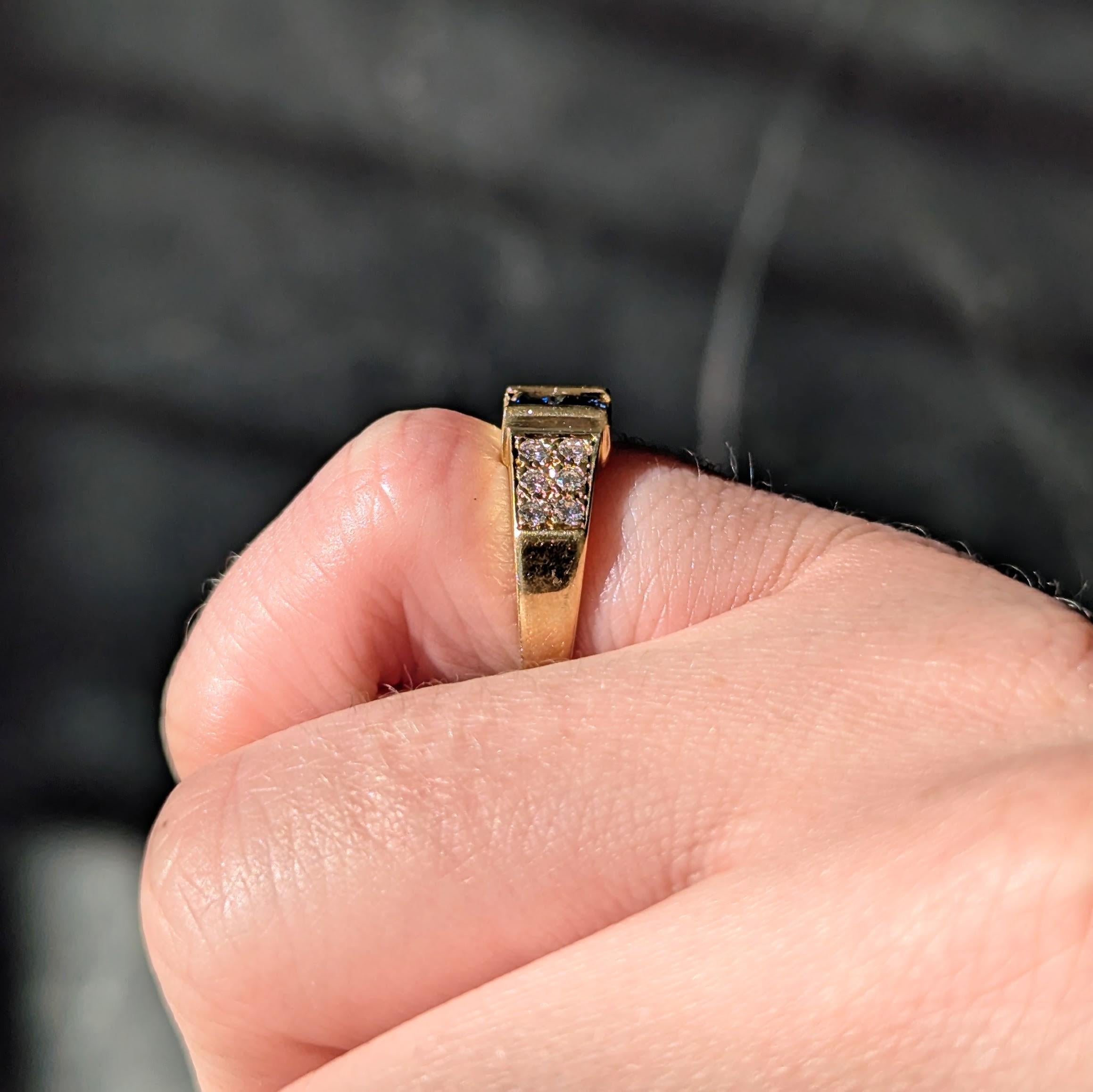 Cartier 1982 Sapphire Diamond 18 Karat Yellow Gold Vintage Band Ring