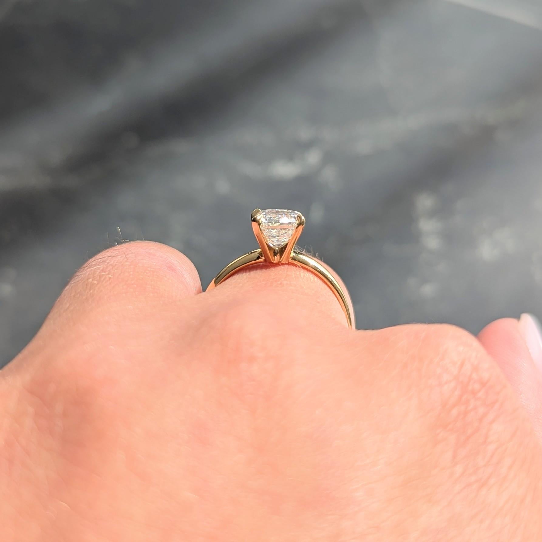 Contemporary 2.06 CTW Oval Diamond 18K Gold Solitaire Engagement Ring GIA