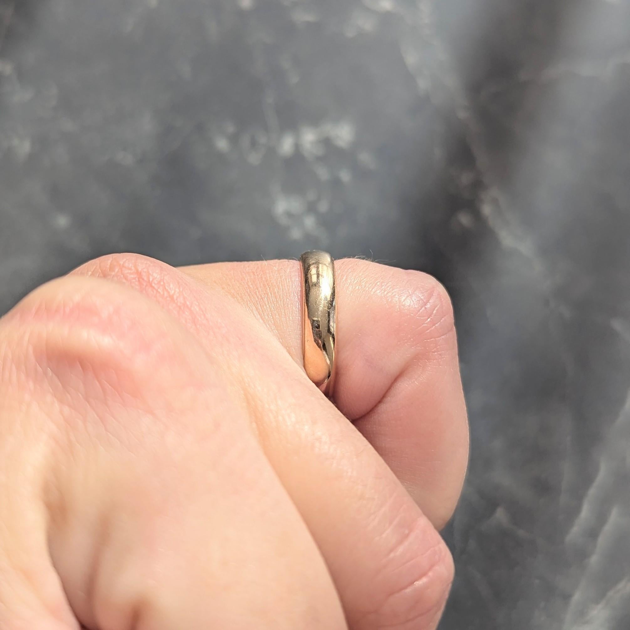 1912 18 Karat Yellow Gold Antique Wedding Band Ring