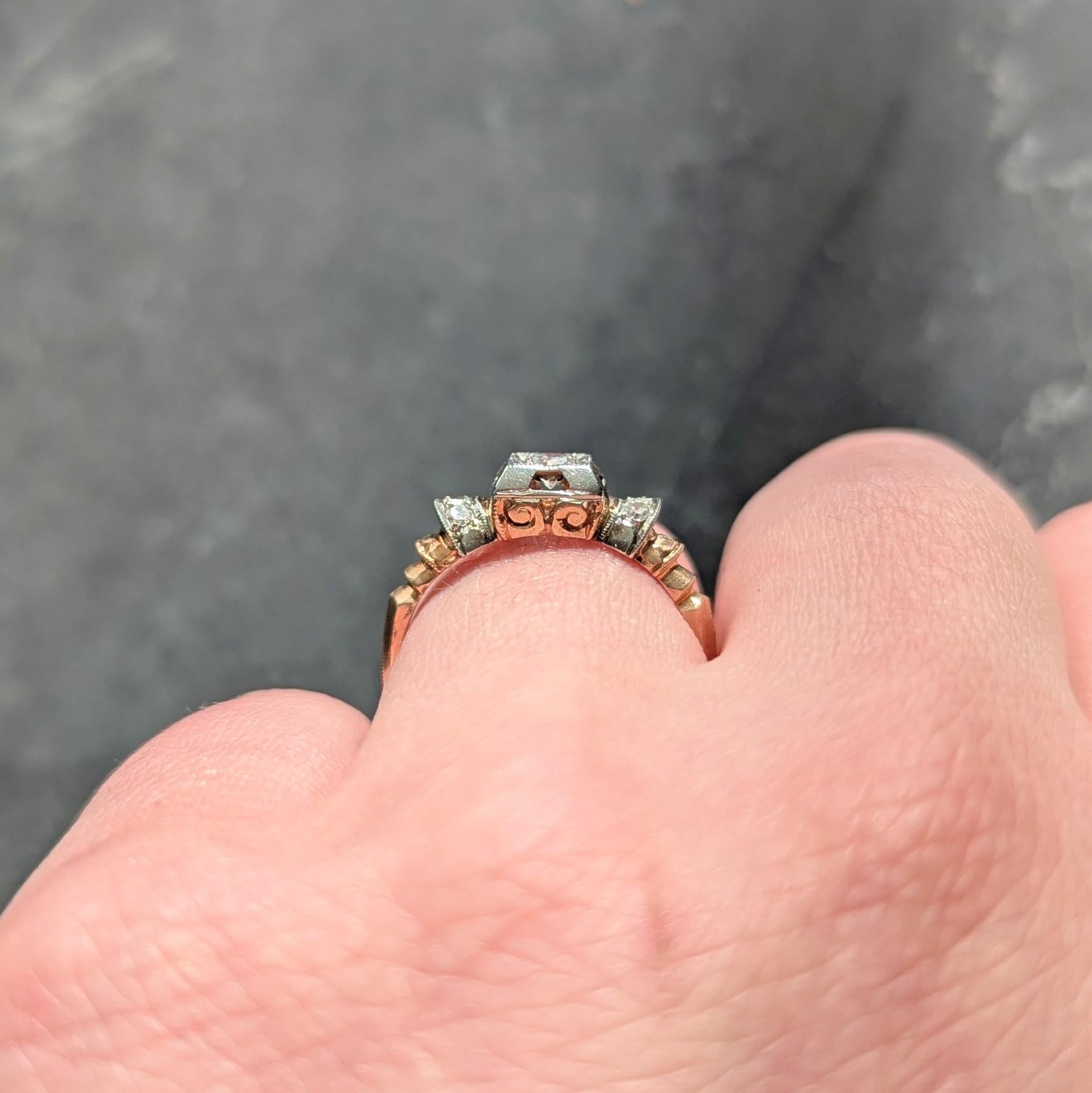 Retro 0.28 CTW Diamond 18 Karat Two-Tone Gold Fanning Vintage Engagement Ring