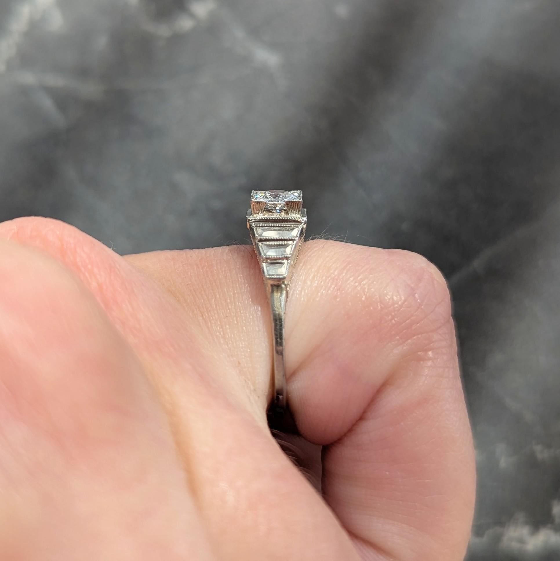 Art Deco Old European Cut Diamond 18 Karat White Gold Vintage Engagement Ring