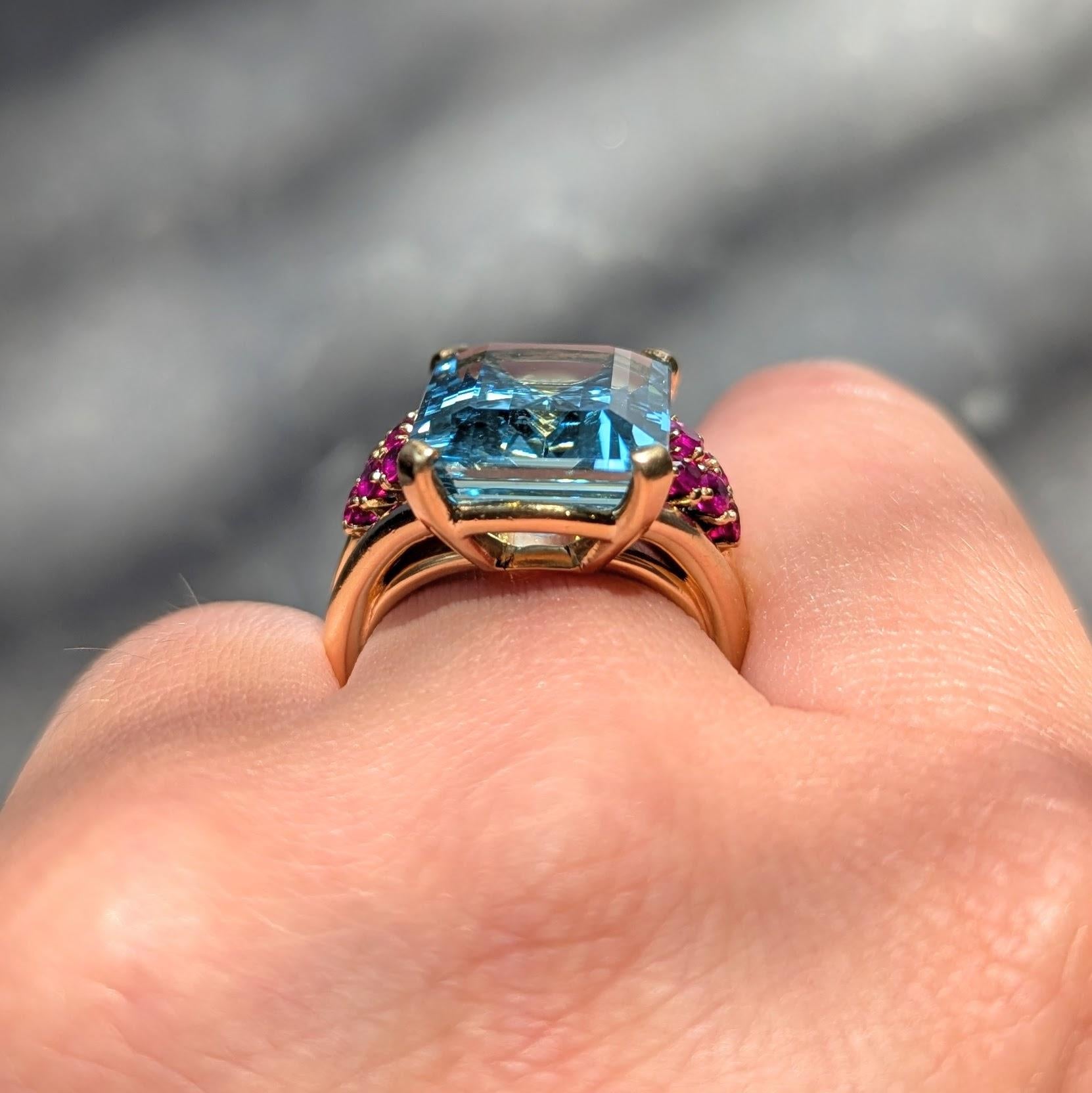 Tiffany & Co. 1940's Aquamarine Ruby 18 Karat Yellow Gold Vintage Cocktail Ring