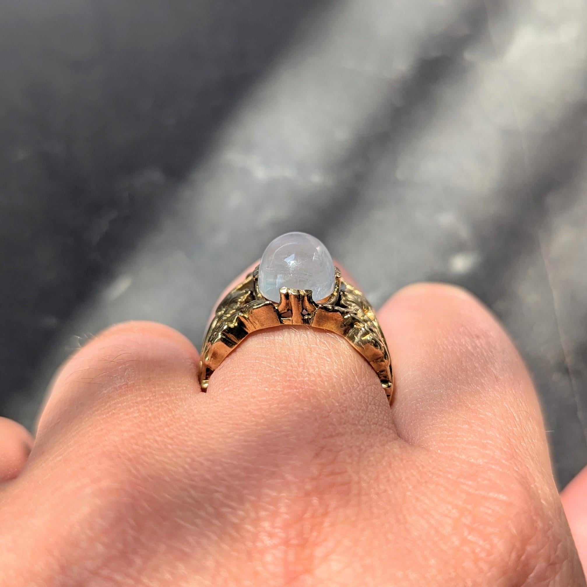 Art Nouveau Moonstone 18 Karat Yellow Gold Antique Griffon Unisex Foliate Ring