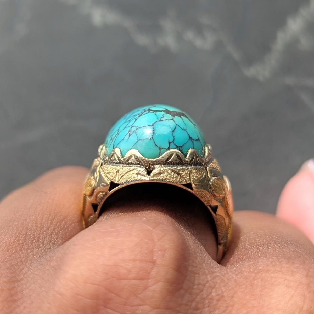 Retro Turquoise Cabochon 14 Karat Yellow Gold Vintage Statement Ring