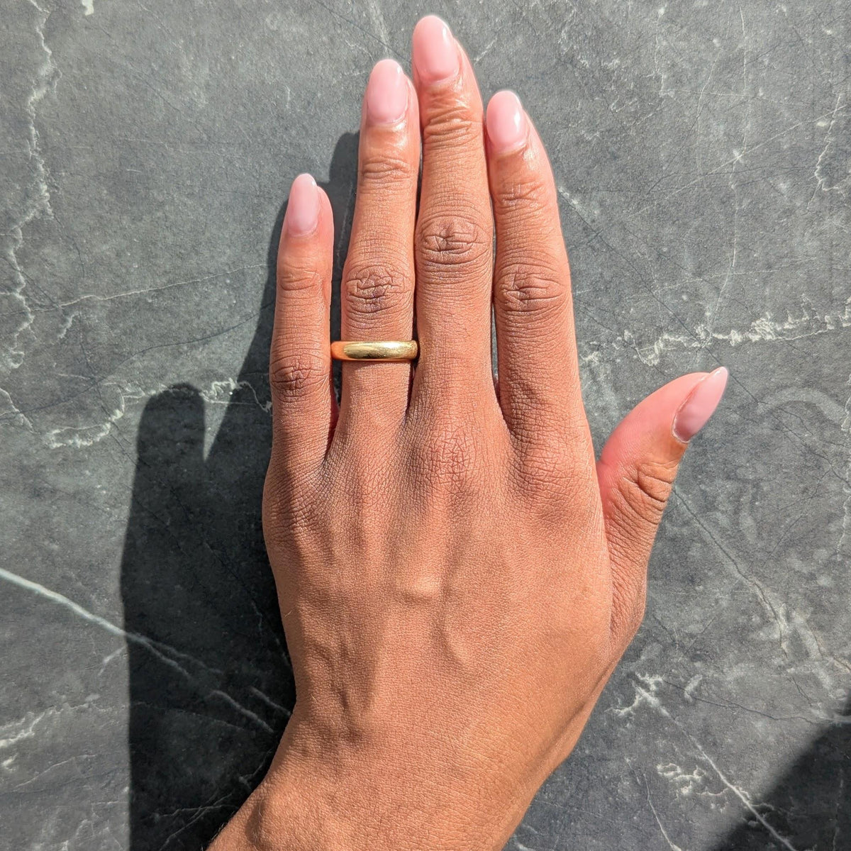 1913 18 Karat Yellow Gold Antique Wedding Band Ring