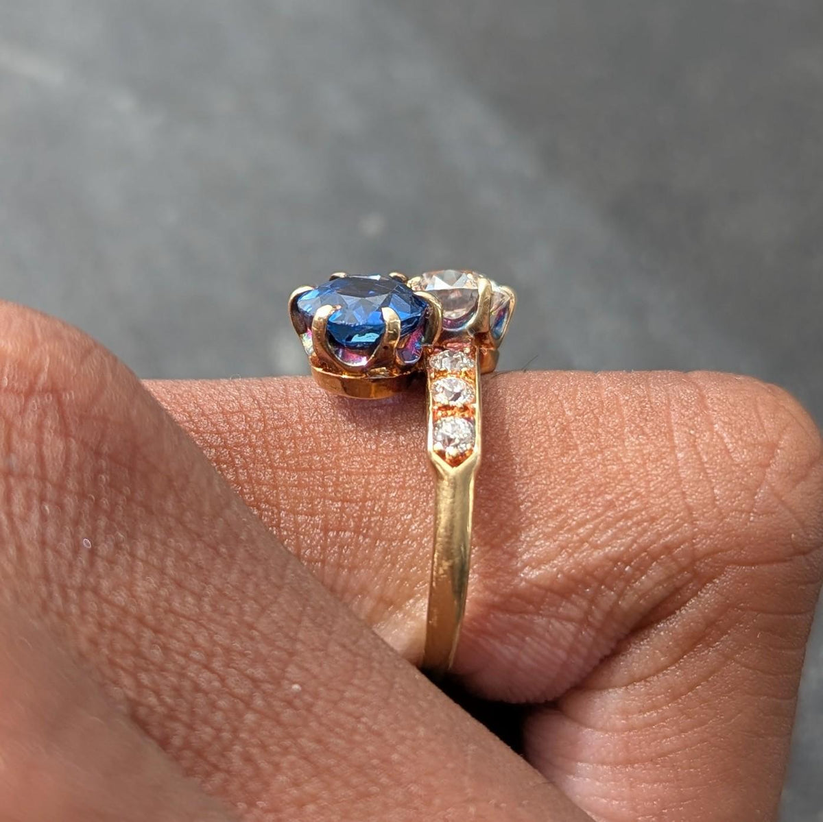 Tiffany & Co. No Heat Yogo Montana Sapphire Diamond 18K Antique Toi-Et-Moi Ring