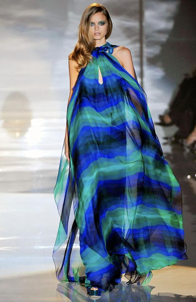 Gucci 2009 Spring Blue Agate 18 Karat Yellow Gold Collar Statement Necklace