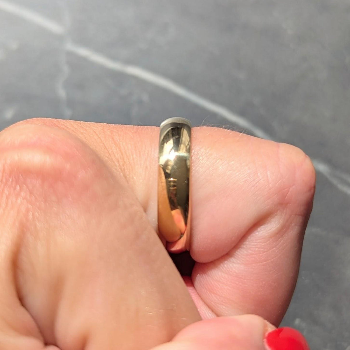 Cartier 1980's 18 Karat Yellow Gold Vintage Unisex Wedding Band Ring