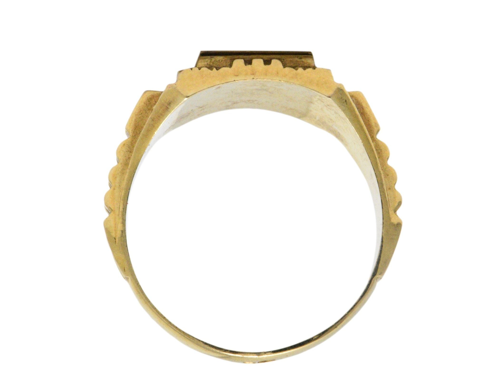 19 Karat Yellow Gold Portrait Frame Unisex / Men's Ring Mid - 19th Century Wilson's Estate Jewelry