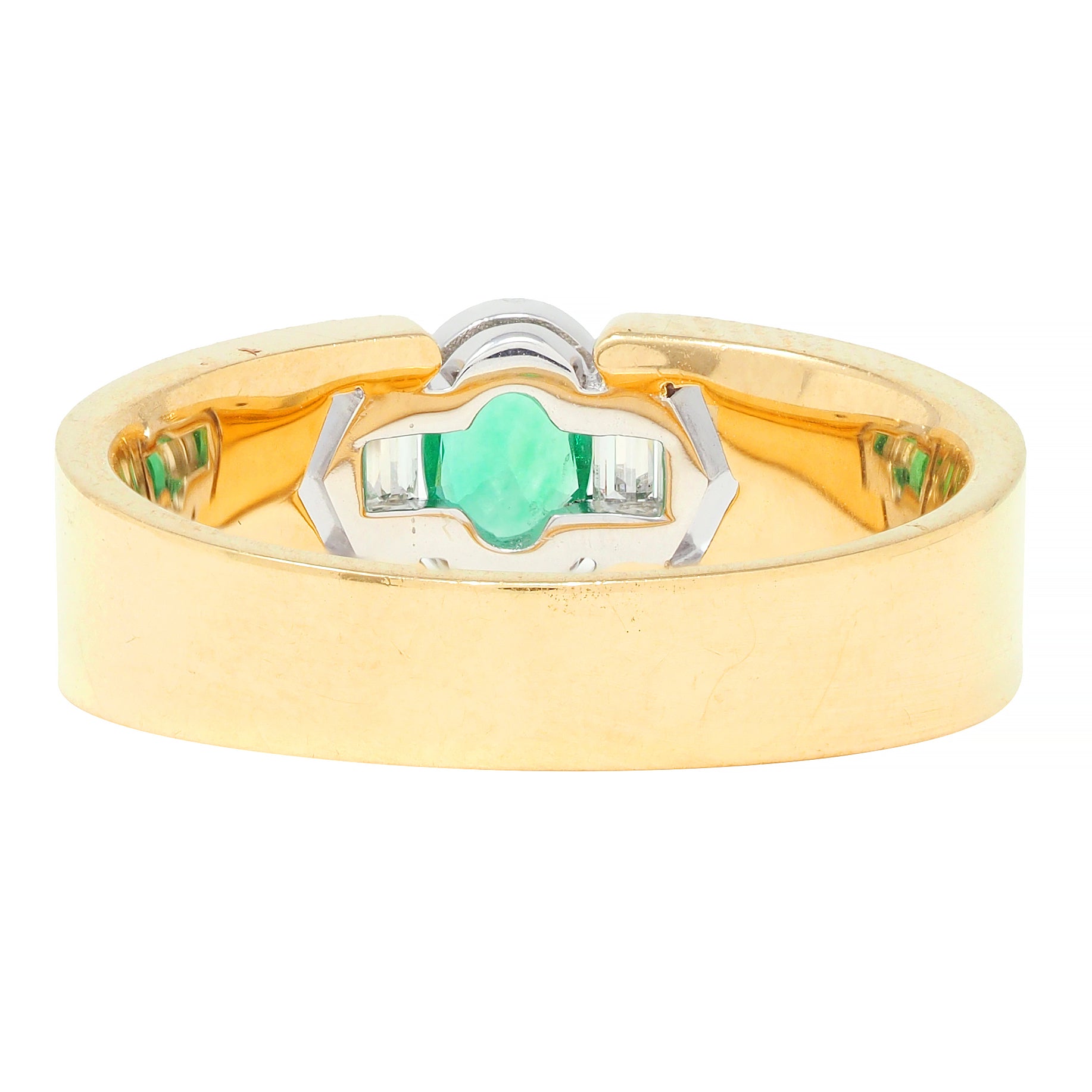 1960s 0.76 Emerald Diamond 18 Karat Two-Tone Gold Chevron Vintage Ring