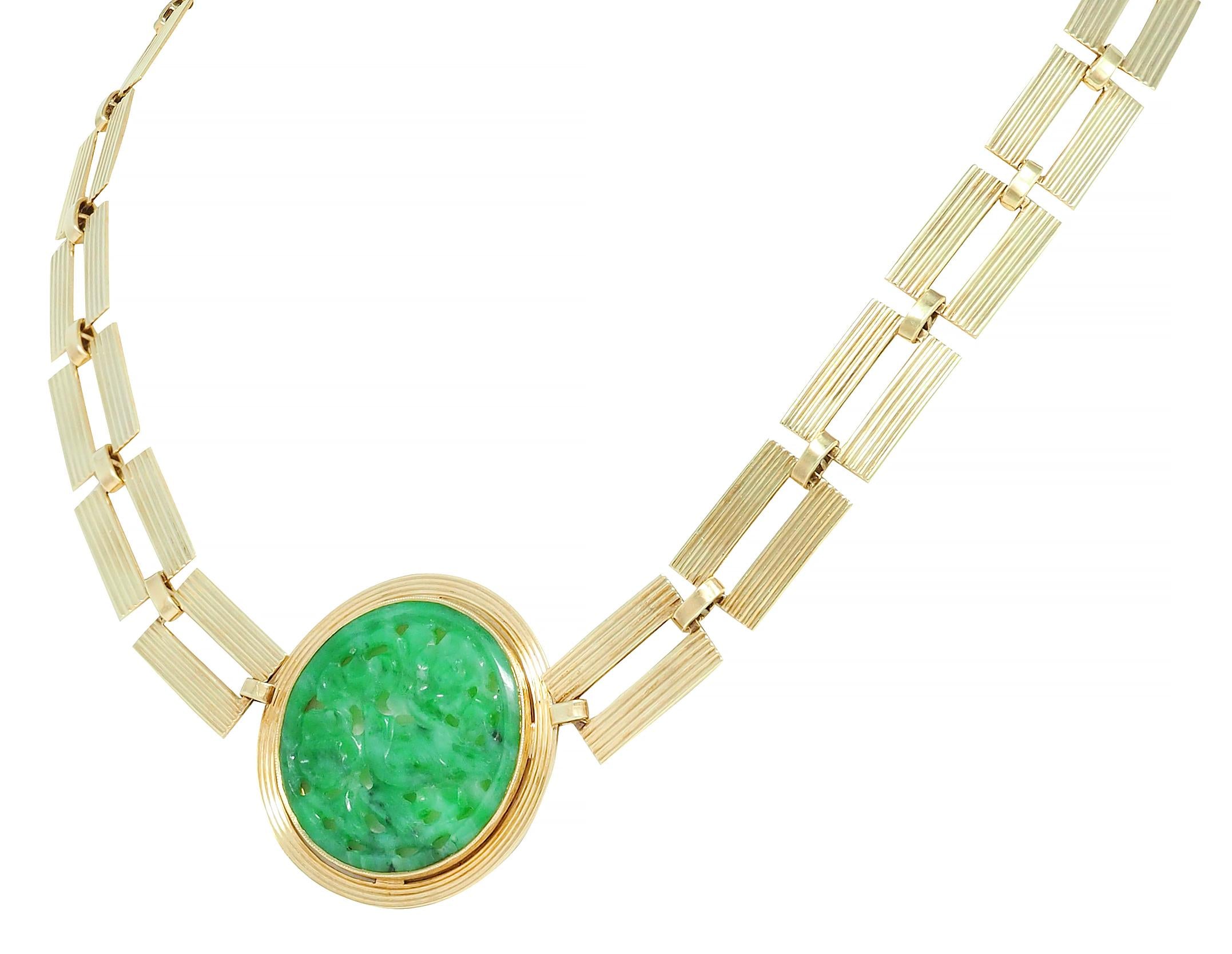 1970's Carved Jade 14 Karat Yellow Gold Link Vintage Station Necklace