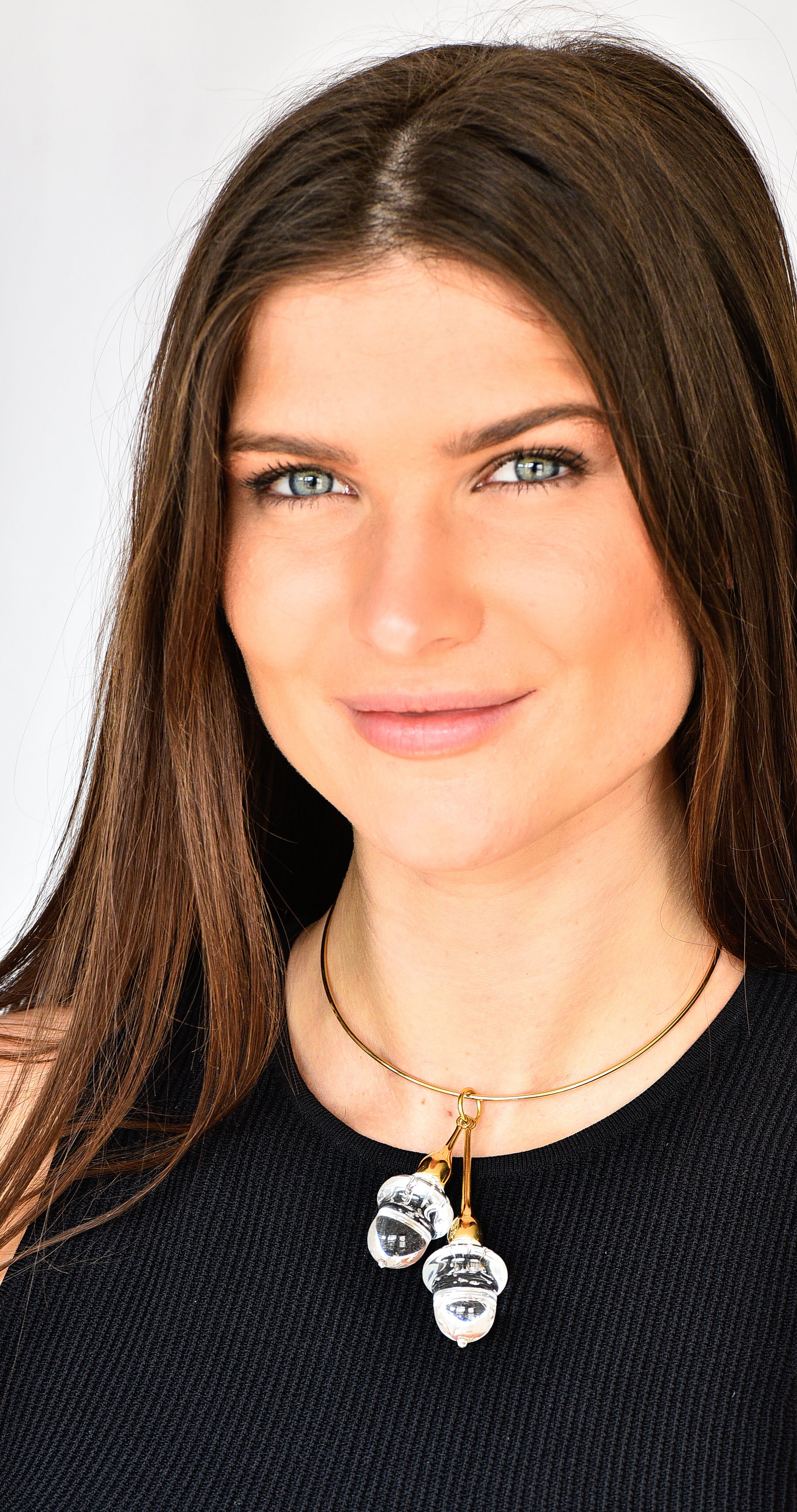 Steuben Glass 18 Karat Yellow Gold Acorn Lariat Double Drop Collar Necklace Wilson's Estate Jewelry