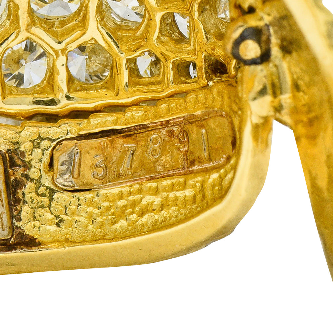 Jose Hess Vintage 2.90 CTW Pave Diamond 18 Karat Gold Cocktail RingRing - Wilson's Estate Jewelry