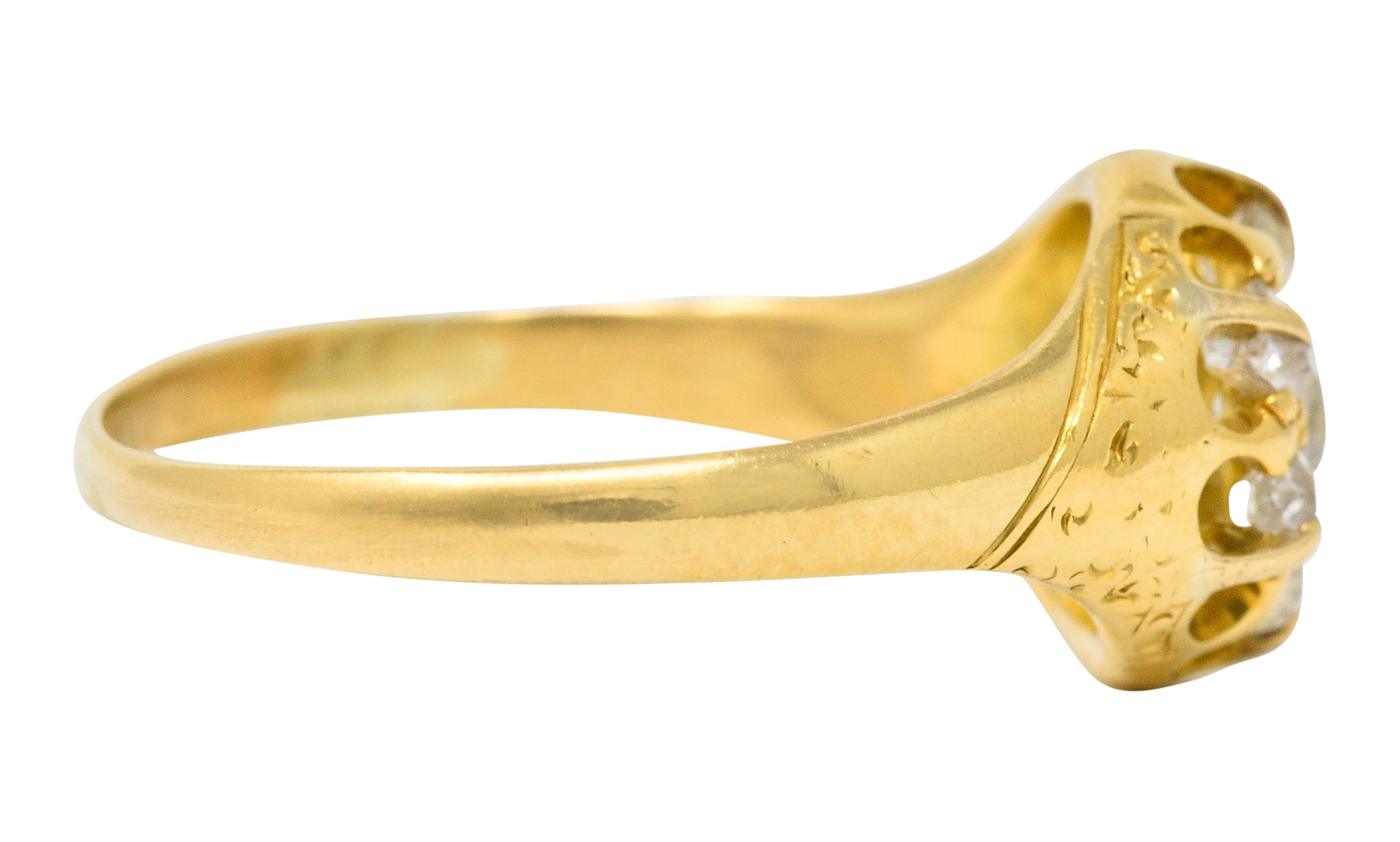 Victorian Old Mine Diamond 18 Karat Gold Cluster RingRing - Wilson's Estate Jewelry