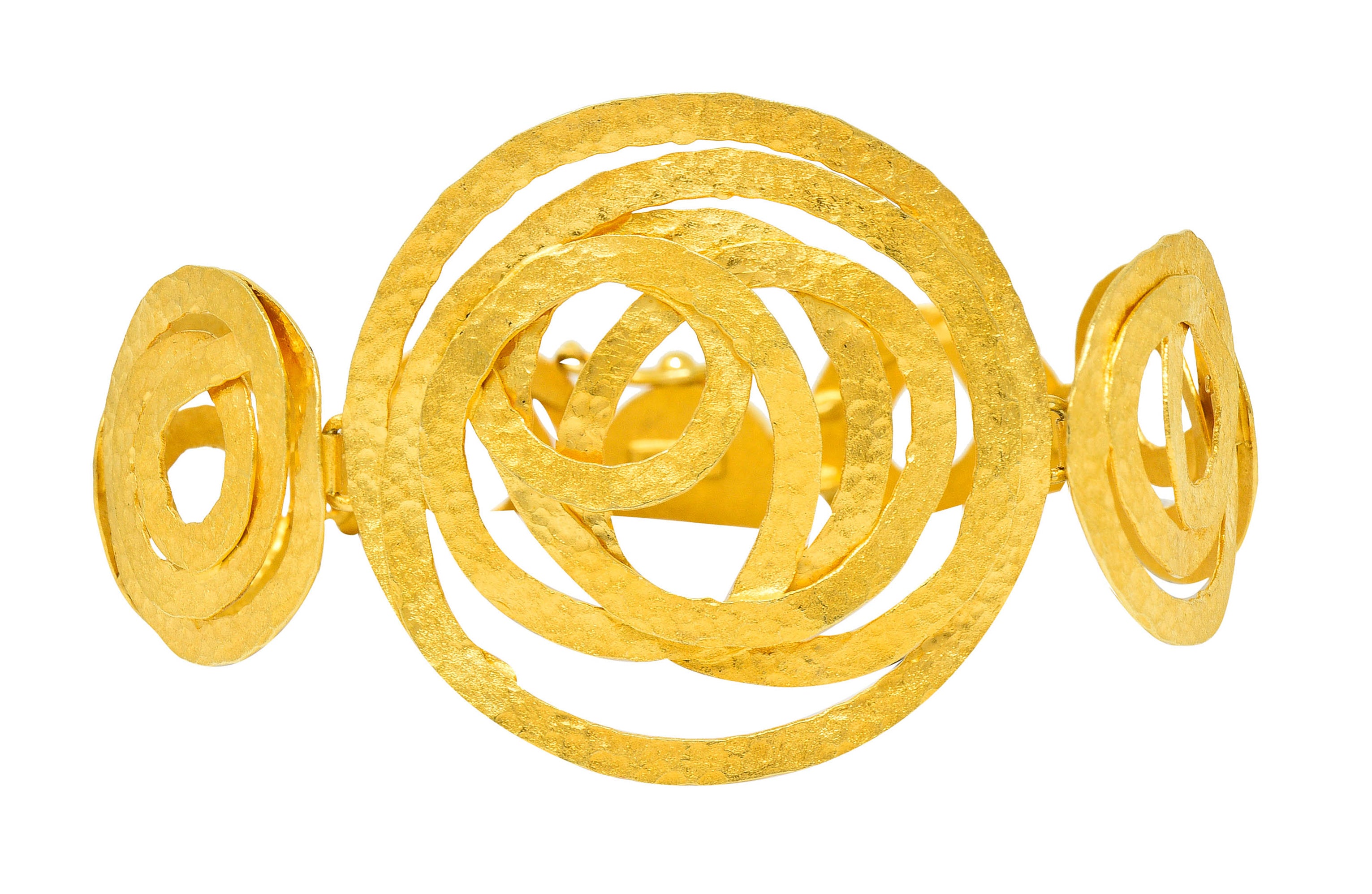 Italian 18 Karat Matte Gold Hammered Circle Braceletbracelet - Wilson's Estate Jewelry
