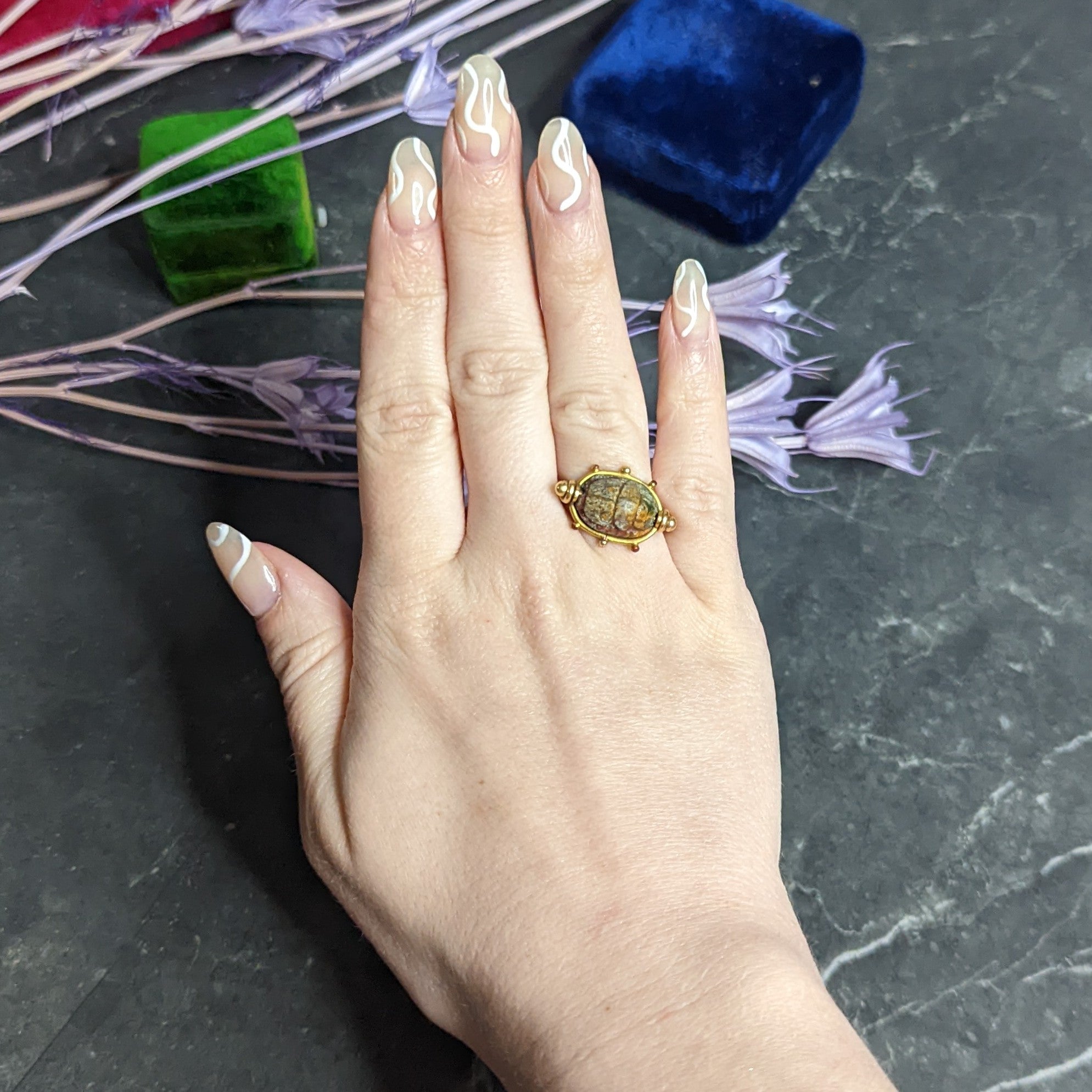 Tiffany & Co. Hardstone Scarab Antique 18 Karat Gold Egyptian Revival Ring Wilson's Estate Jewelry