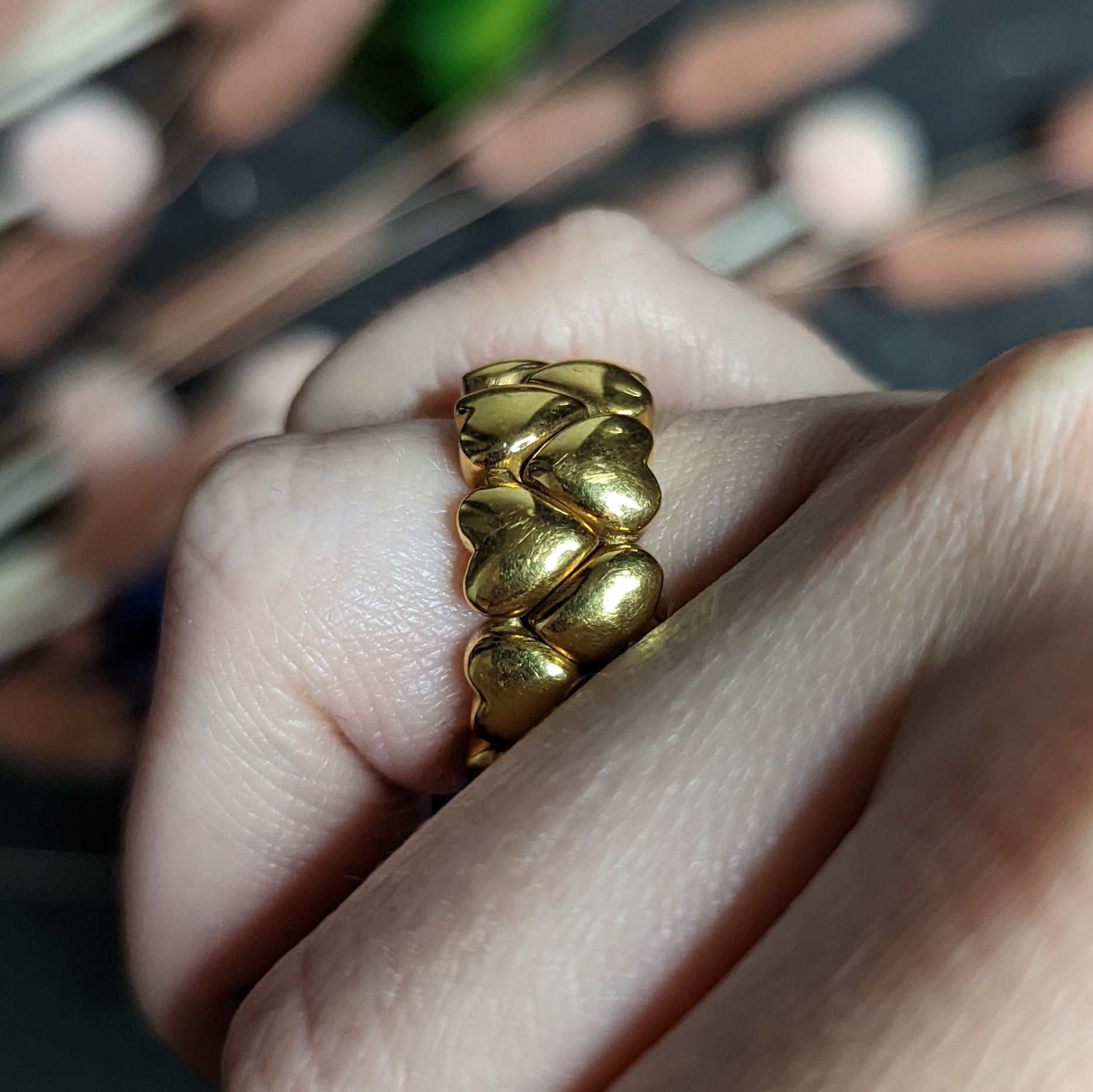 Cartier 18 Karat Gold Double Coeurs Heart Band Ring Circa 1994 Wilson's Estate Jewelry