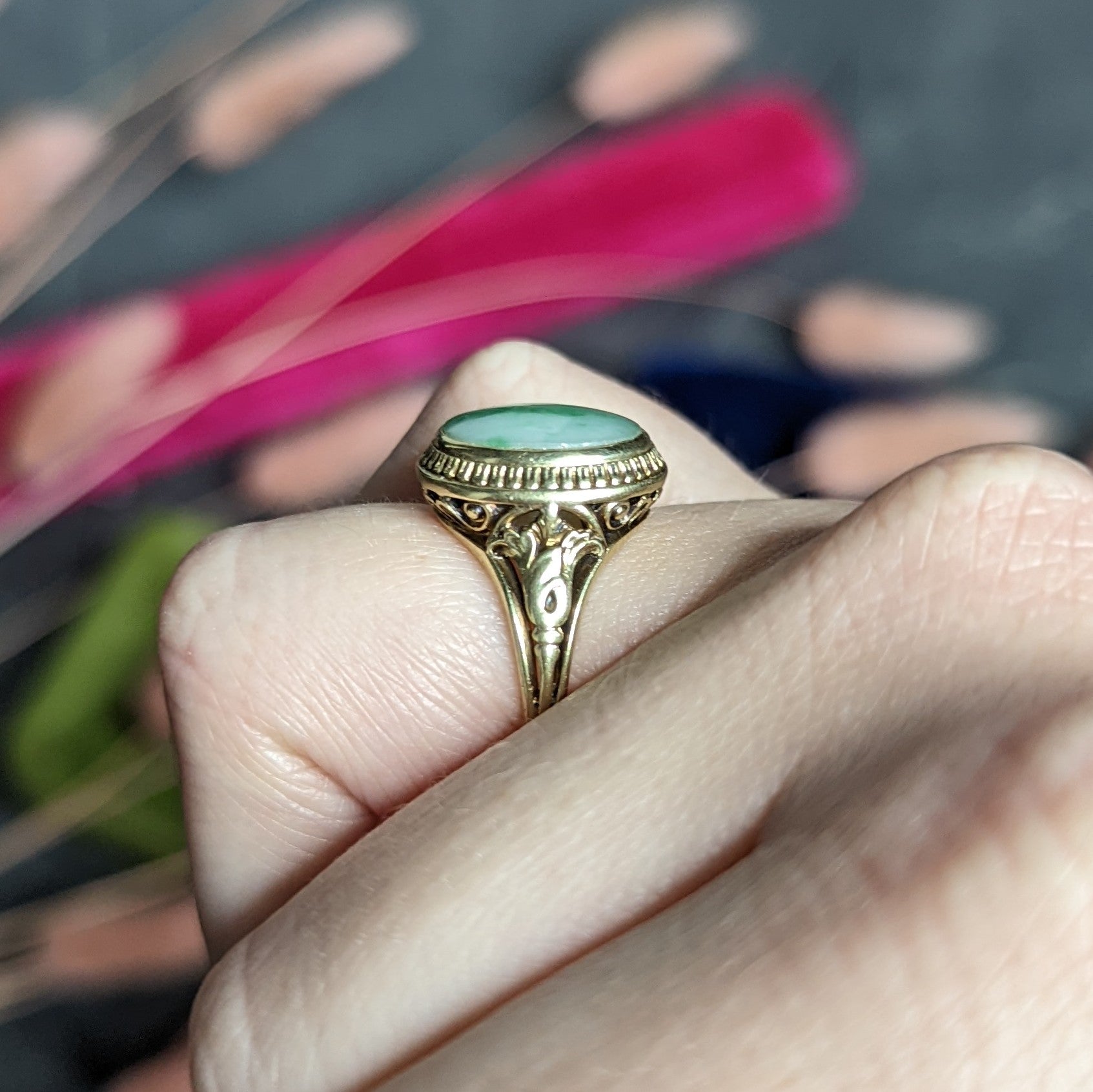 Art Deco Jade 14 Karat Yellow Gold Scrolling Iris Ring Wilson's Estate Jewelry
