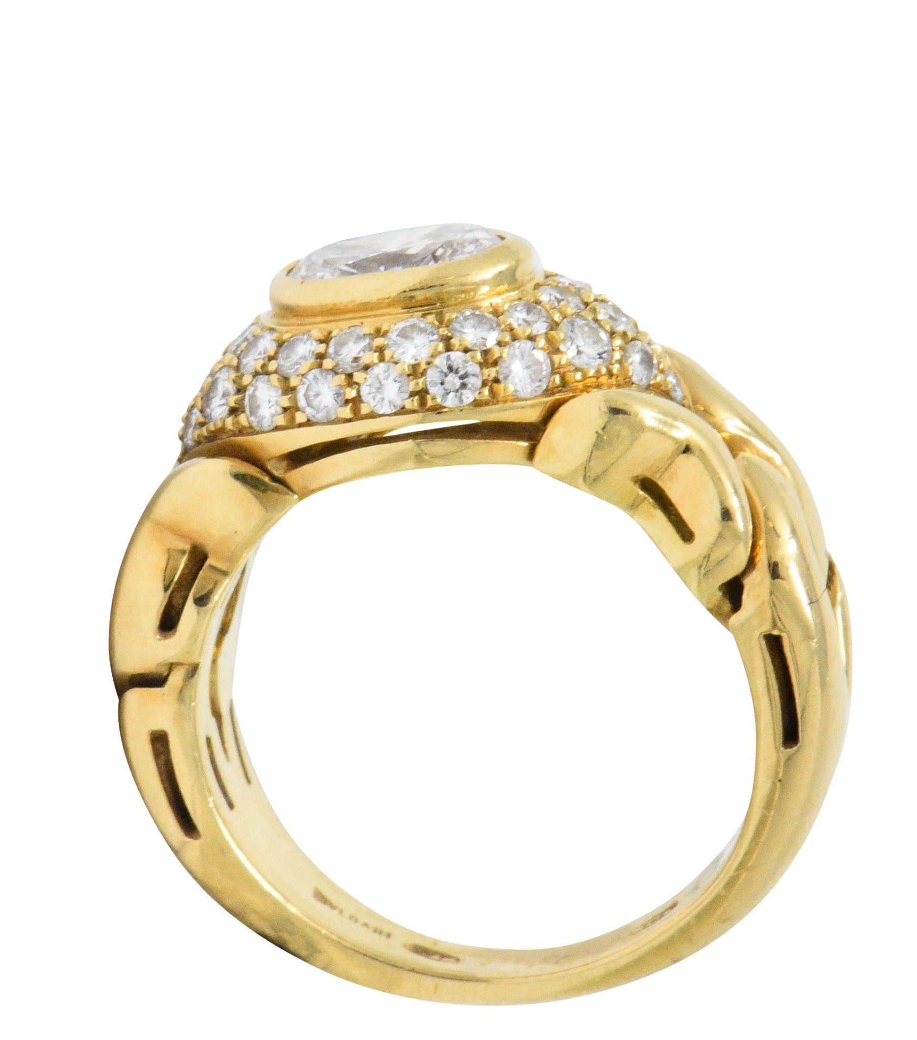 Bulgari 1.55 CTW Diamond 18 Karat Gold Alveare Ring CA 1980 Wilson's Estate Jewelry