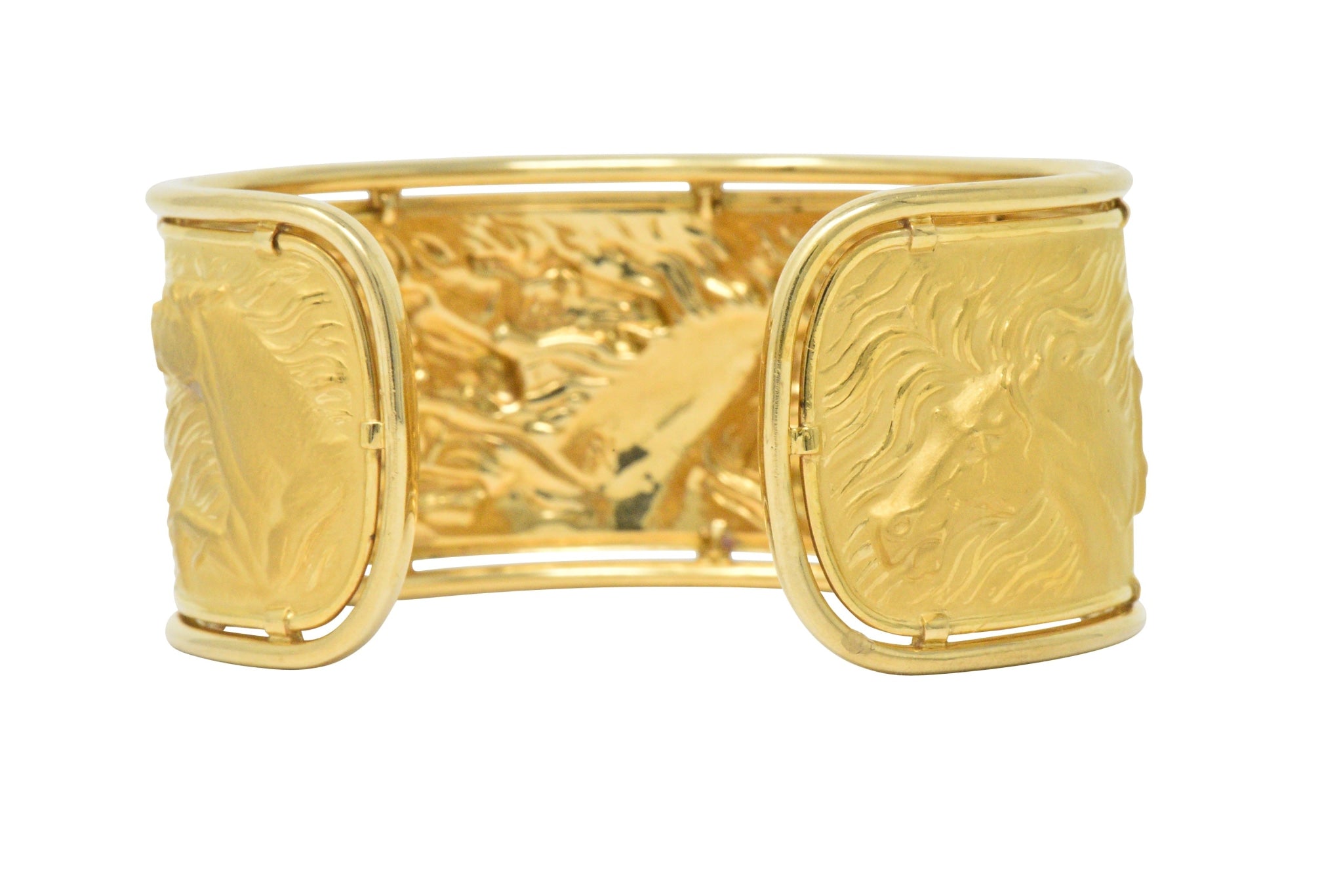 Carrera Y Carrera 18 Karat Gold Ecuestre Horse Cuff Bracelet Wilson's Estate Jewelry