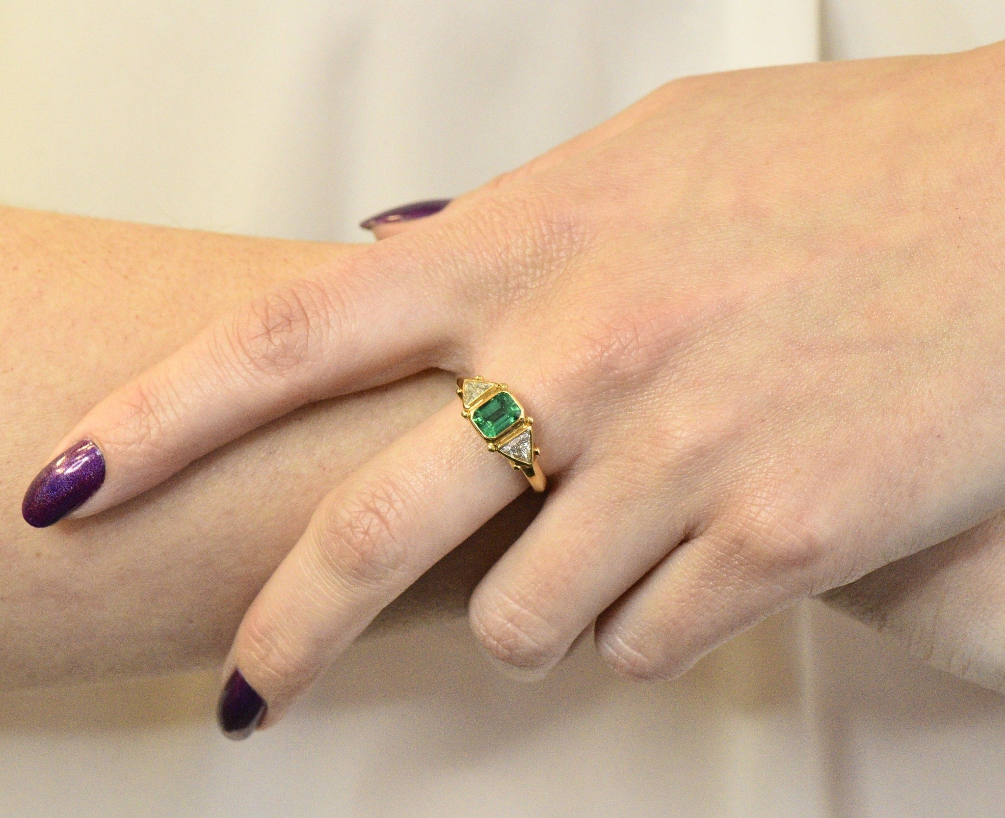 Contemporary 1.90 CTW Emerald Diamond 18 Karat Gold Ring Wilson's Estate Jewelry