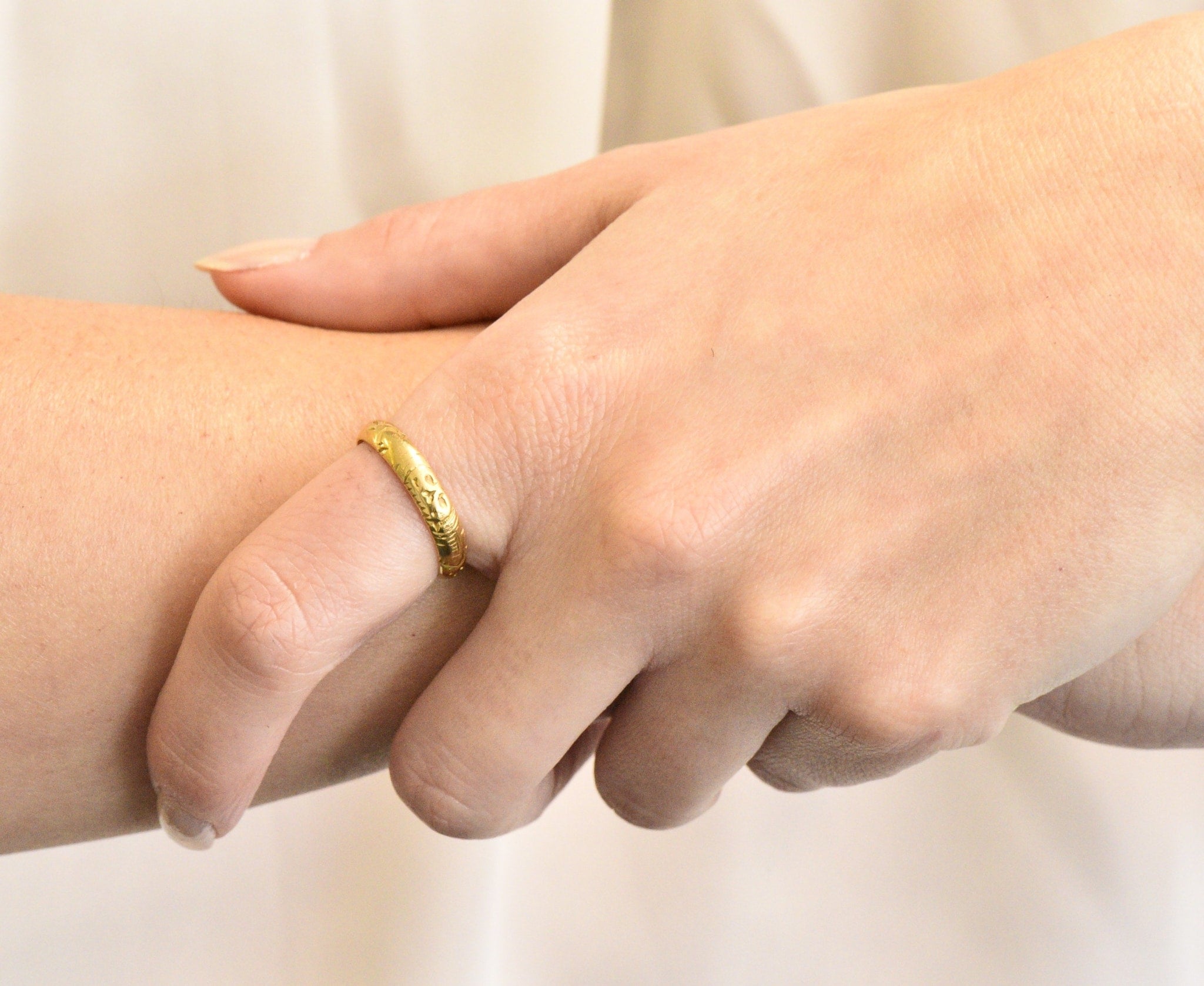 Georgian 22 Karat Gold Memento Mori Skull Unisex Band Ring Wilson's Estate Jewelry