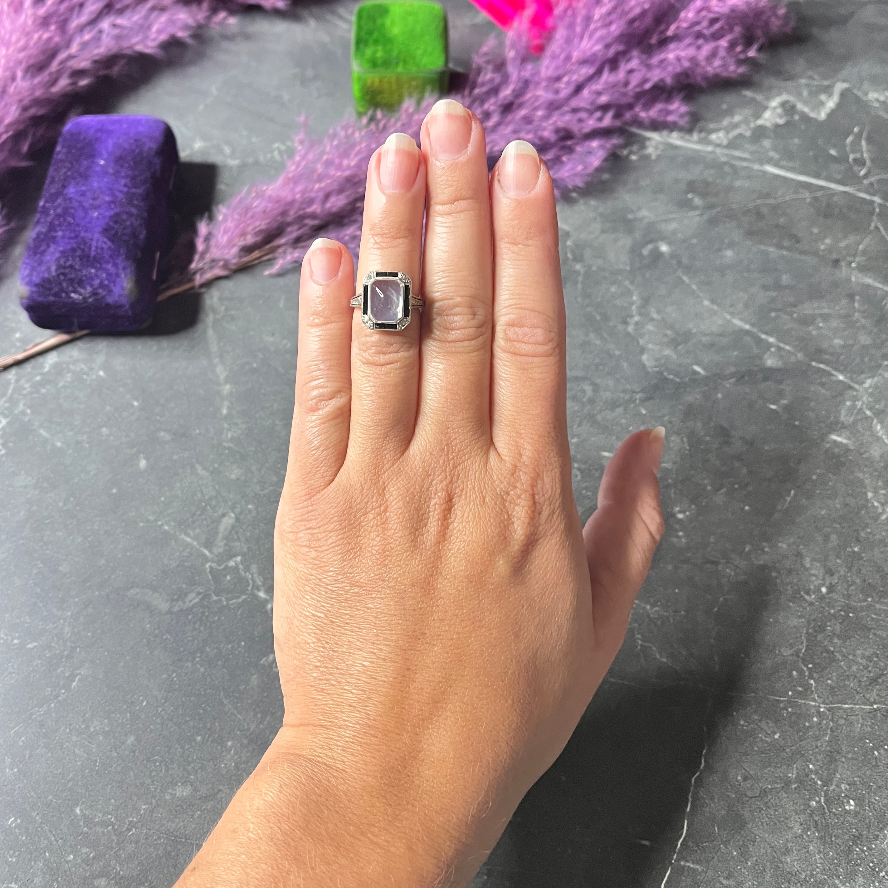 Art Deco Diamond Onyx Moonstone Platinum-Topped 18 Karat Yellow Gold Wheat Ring Wilson's Estate Jewelry