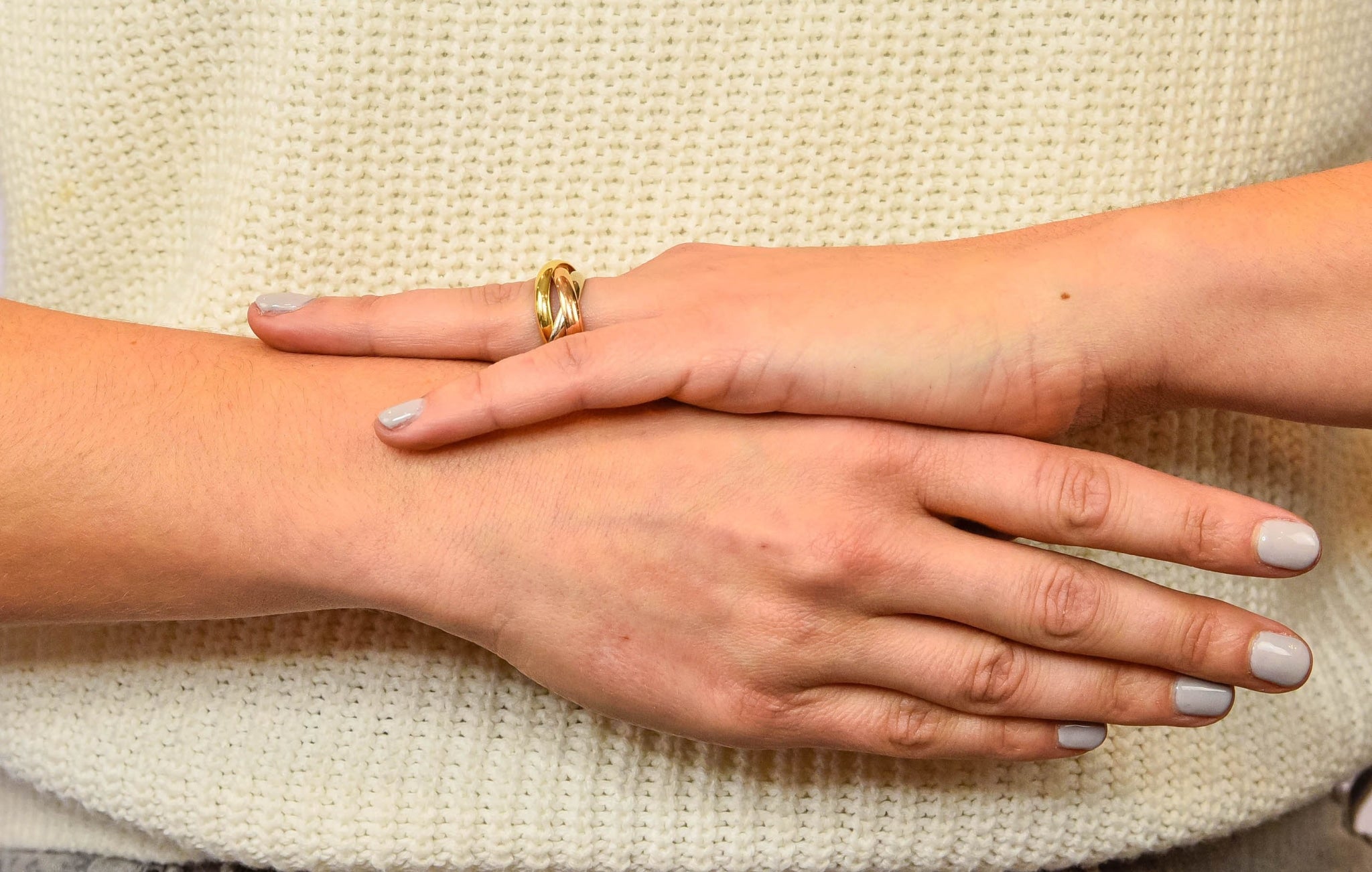 Les Must De Cartier Vintage 18 Karat Gold Unisex Trinity Rolling Band Ring - Wilson's Estate Jewelry