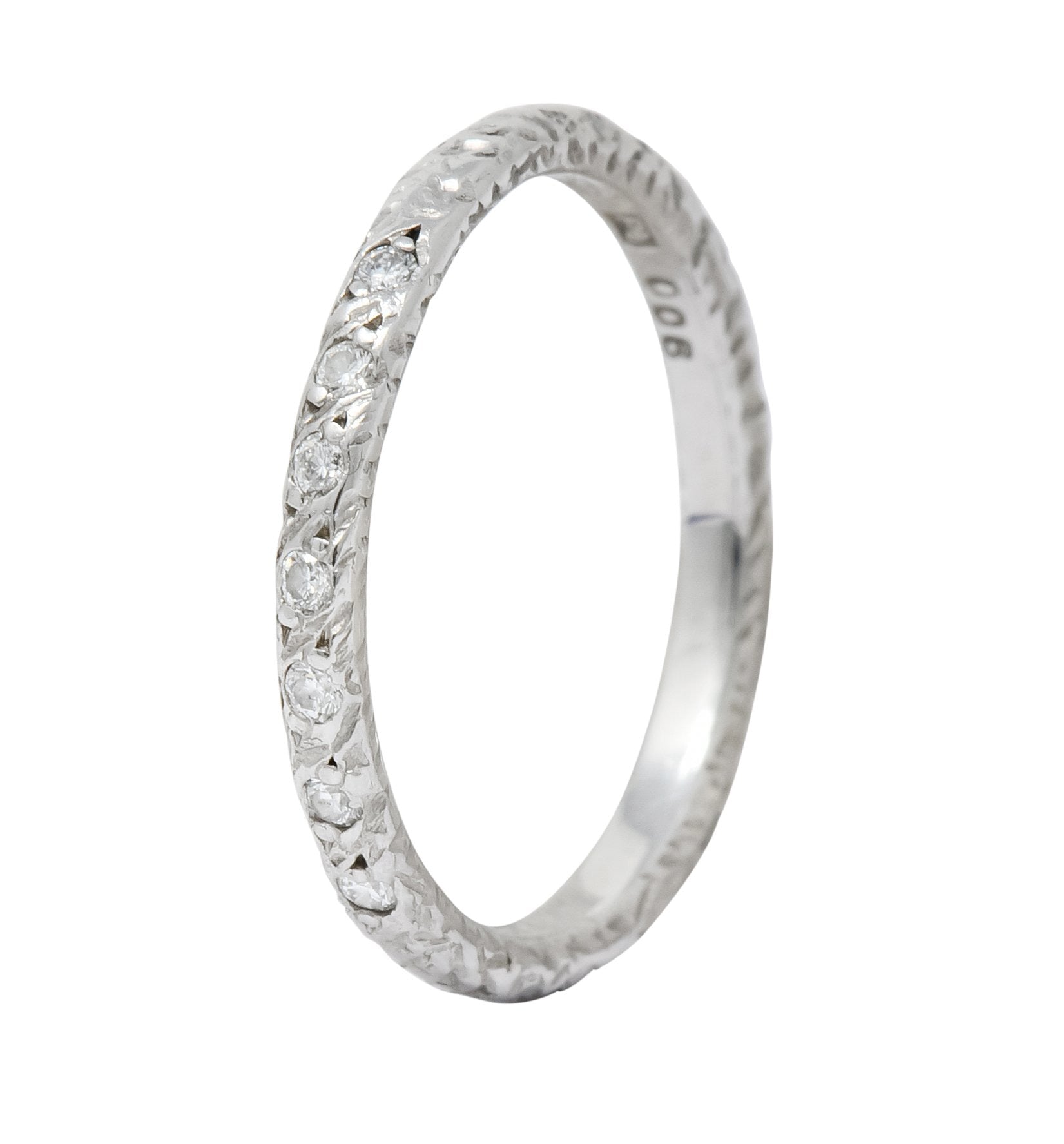 Lovely Retro 1940's Diamond Platinum Engraved Foliate Band Ring - Wilson's Estate Jewelry