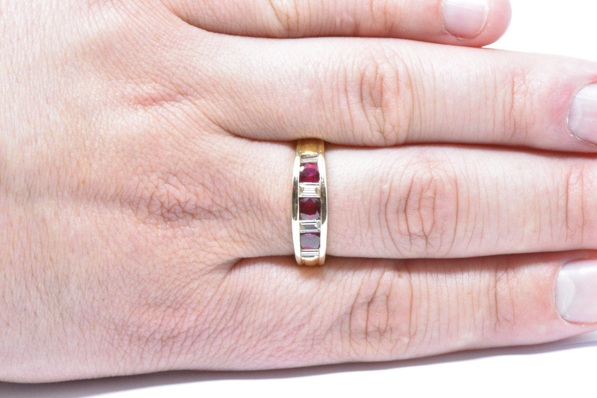 Men's SADEIS Ruby Diamond 18K White & Yellow Gold Ring Size 11.5 Wilson's Estate Jewelry