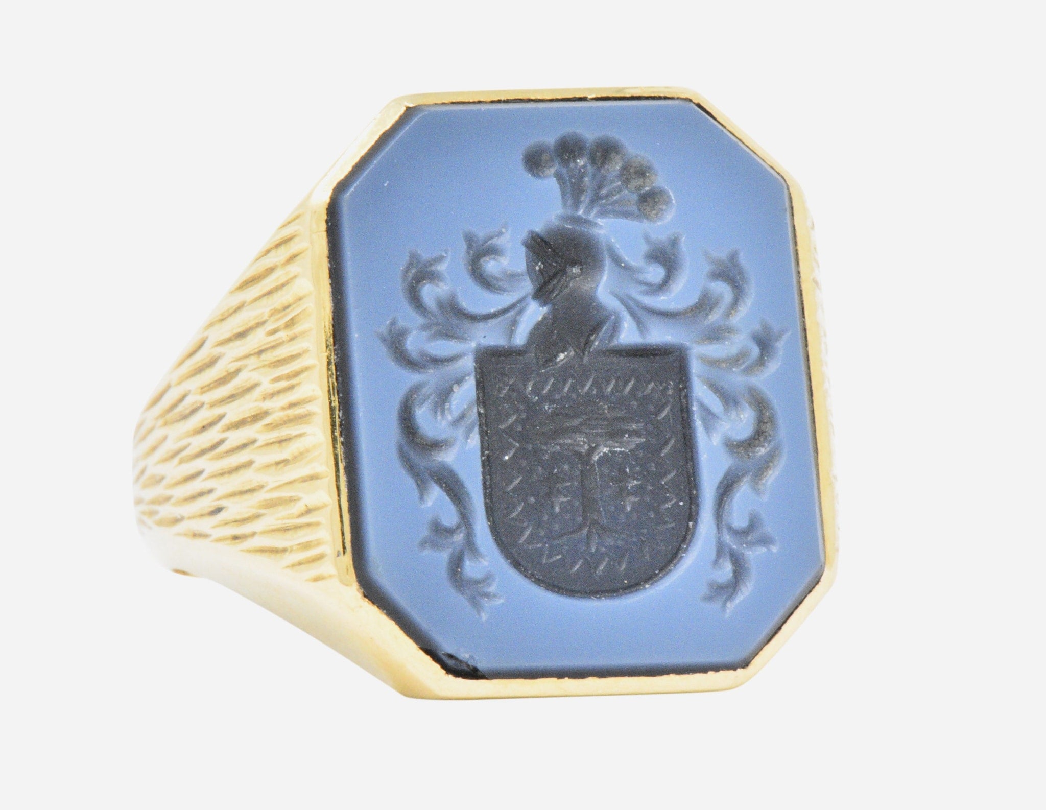 Superb Victorian Hardstone Intaglio 18 Karat Gold Men's Signet Ring Wilson's Estate Jewelry