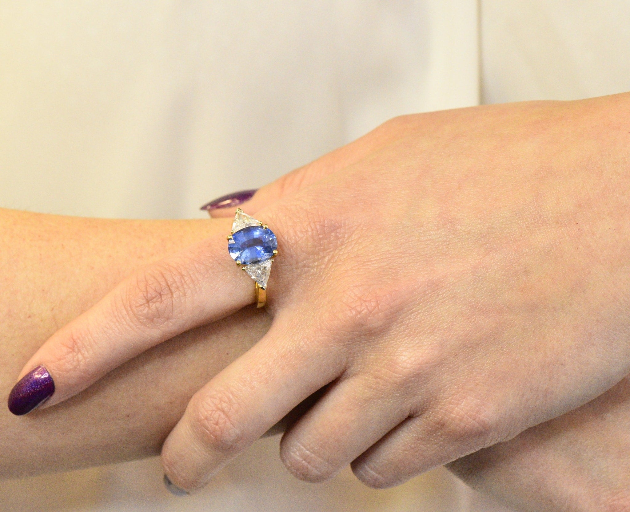 Vintage 6.80 CTW Ceylon Sapphire Diamond 18 Karat Gold Ring GIA Wilson's Estate Jewelry
