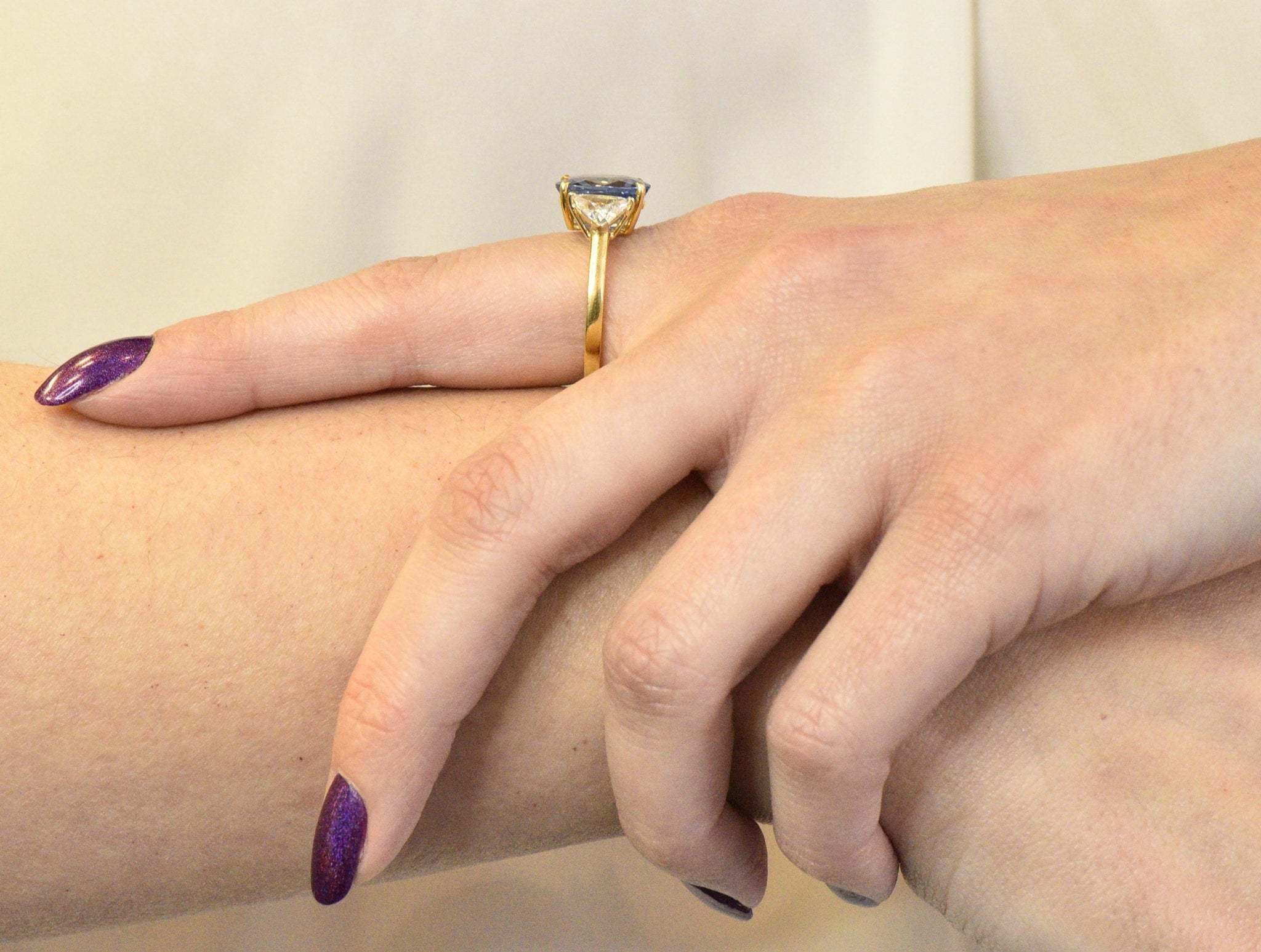 Vintage 6.80 CTW Ceylon Sapphire Diamond 18 Karat Gold Ring GIA Wilson's Estate Jewelry