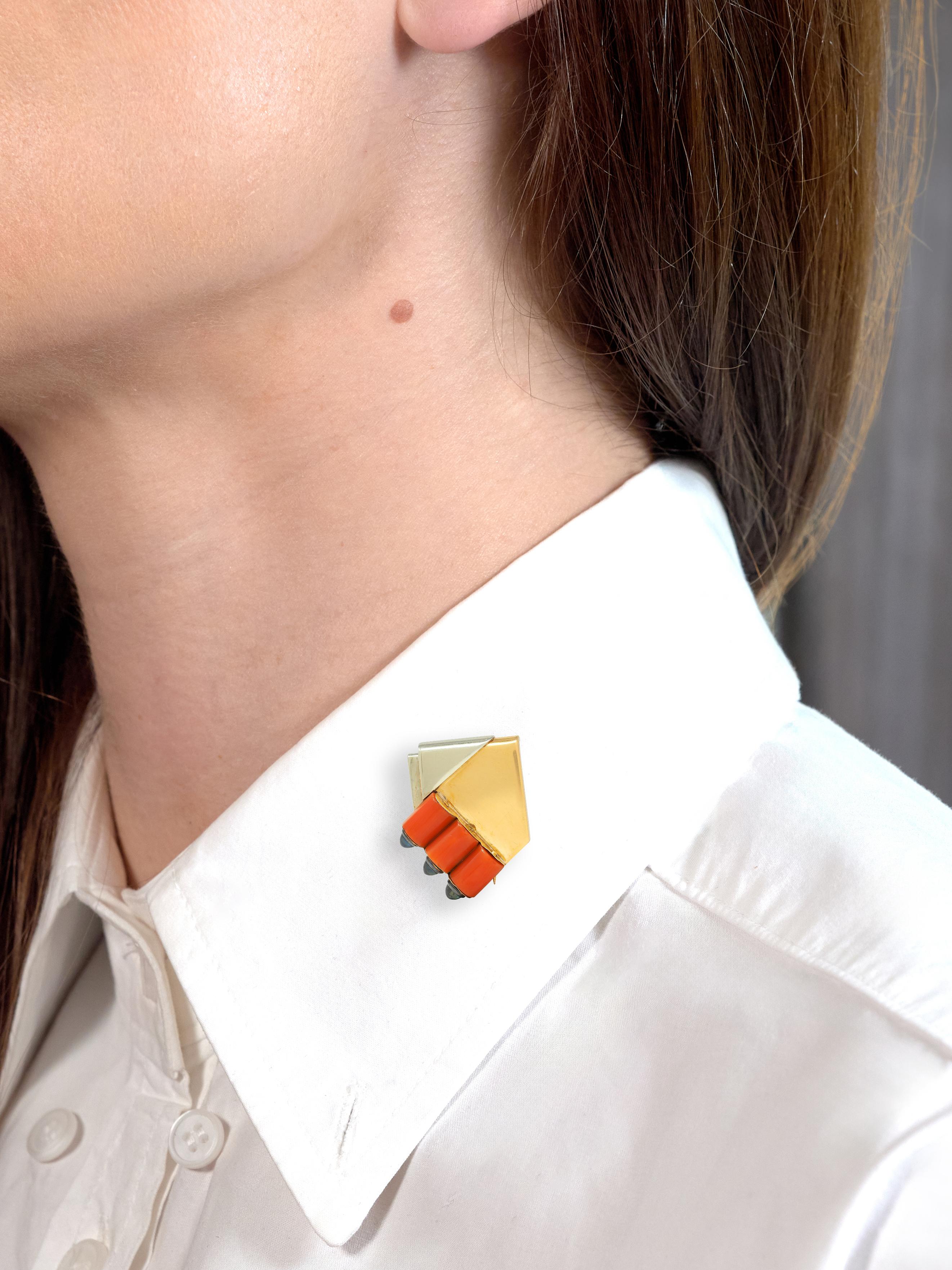 Mauboussin Paris French Retro Sapphire Coral 18 Karat Gold Vintage Bullet Brooch