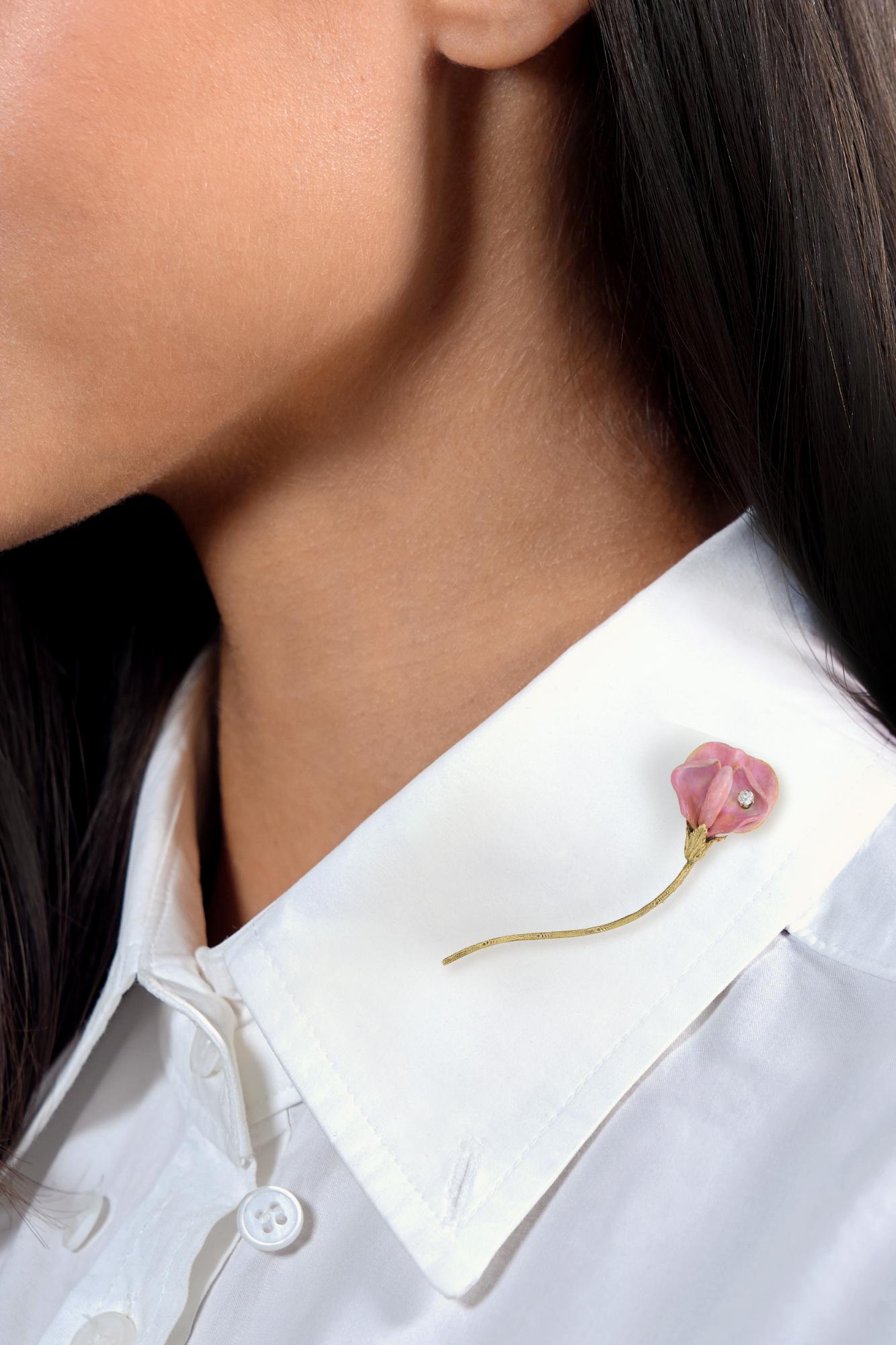 Art Nouveau Pink Enamel 14 Karat Yellow Gold Antique Sweetpea Flower Brooch