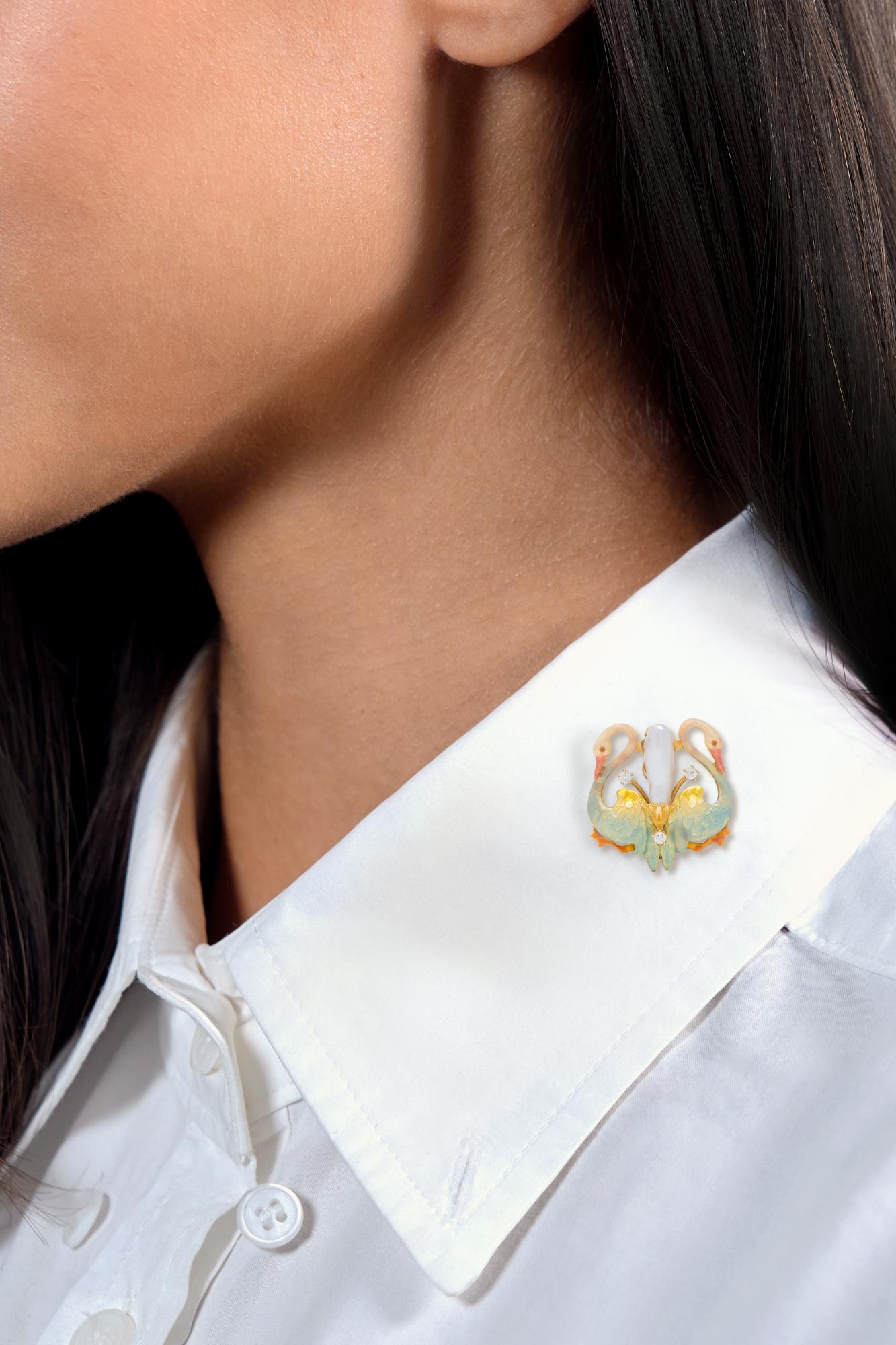 Krementz Art Nouveau Multi-Gem Enamel 14K Gold Antique Swan Pendant Brooch