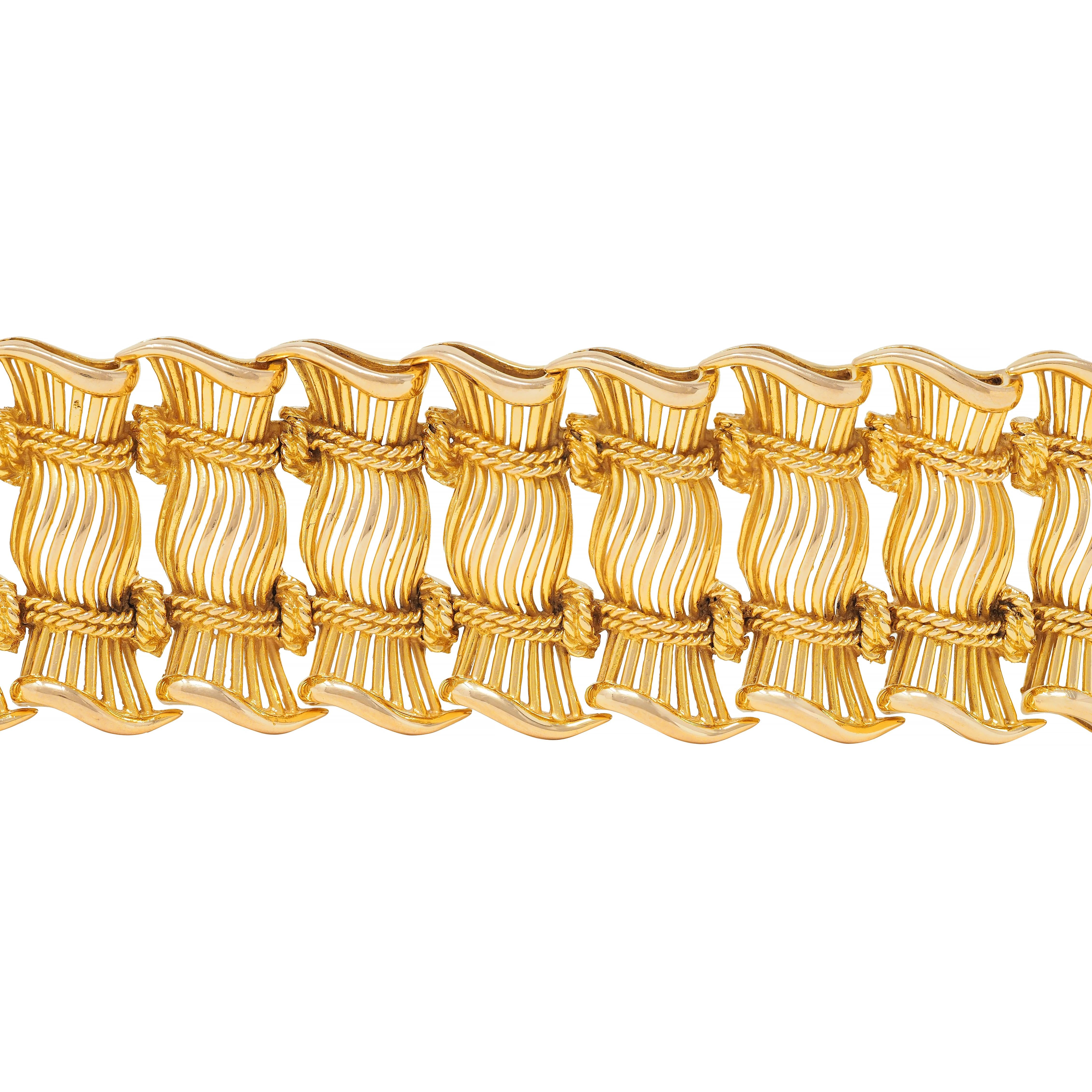 French 1950's 18 Karat Yellow Gold Vintage Twisted Rope Fanning Link Bracelet