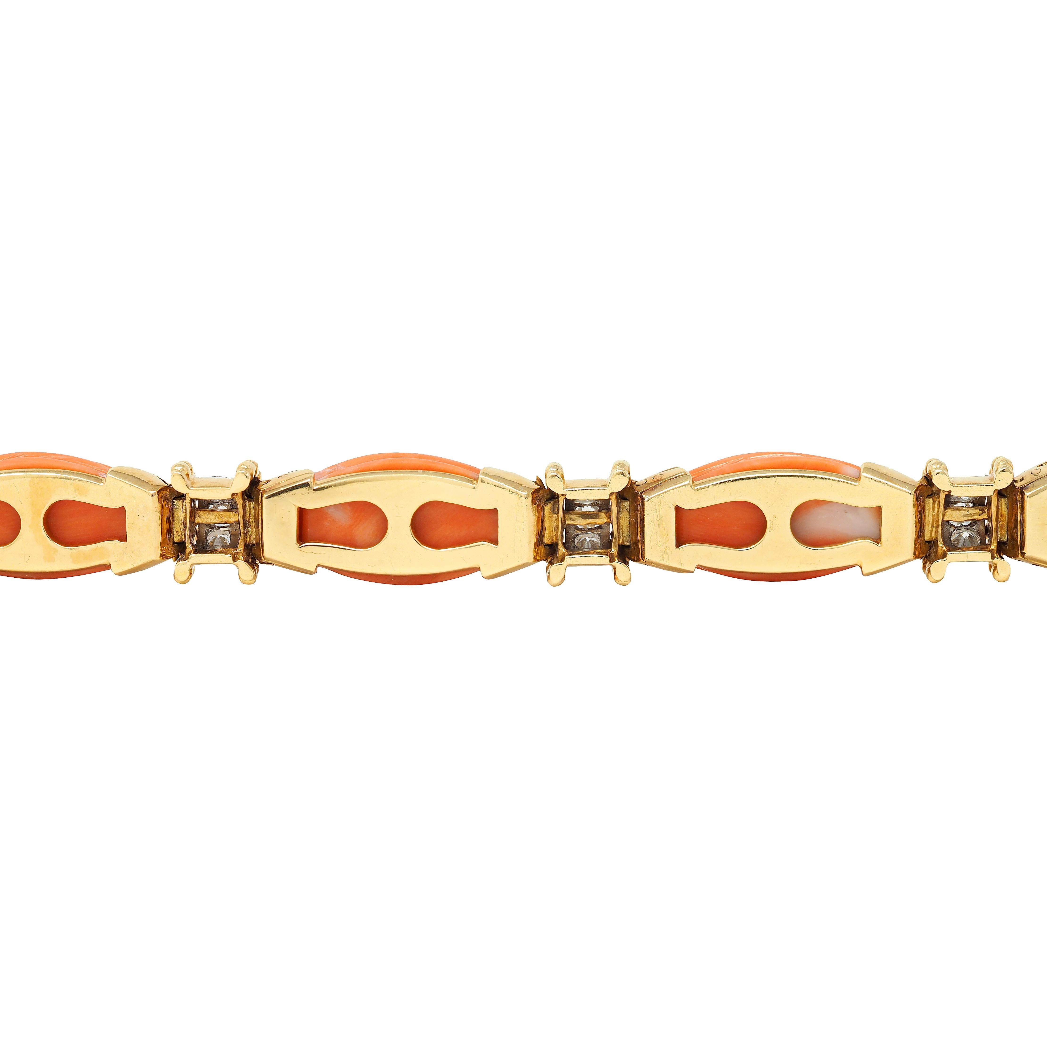 Van Cleef & Arpels 1970's Diamond Fluted Coral 18 Karat Gold Vintage Bracelet